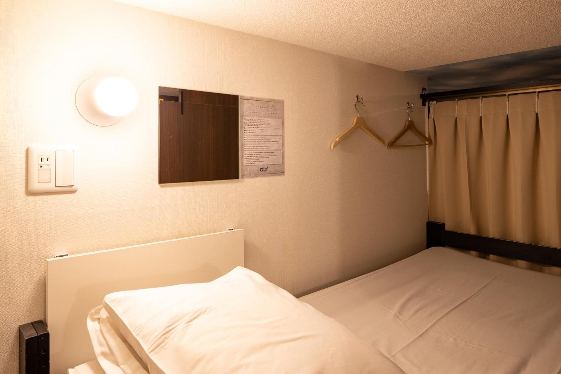 Upper Bunk Bed in Mixed Dormitory Room  photo 3