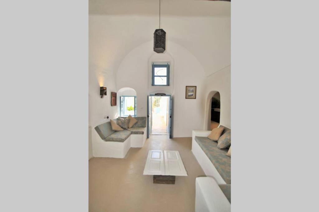 Villa photo 1