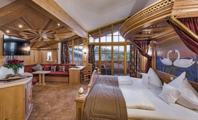 Deluxe Room - Photo 1