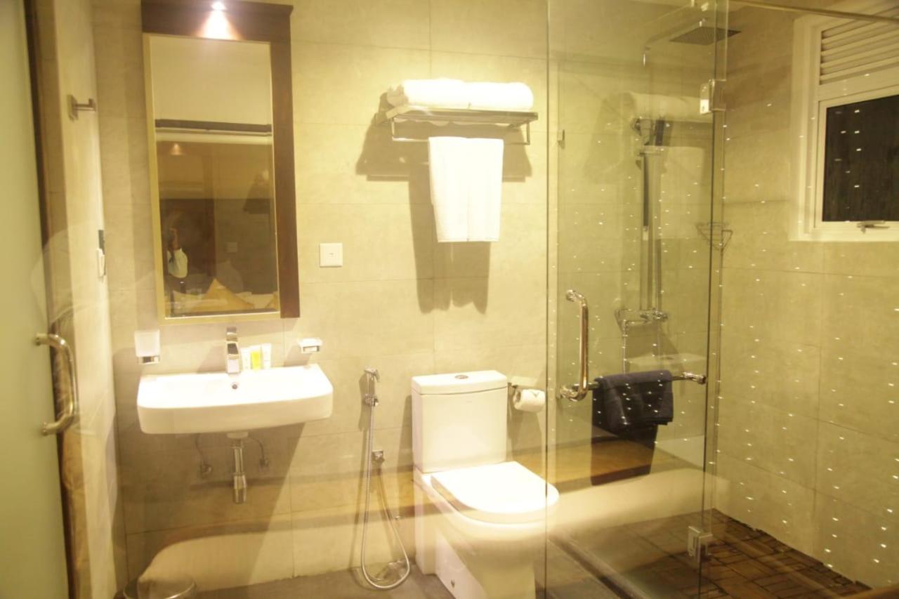 Standard Double Room - Photo 18