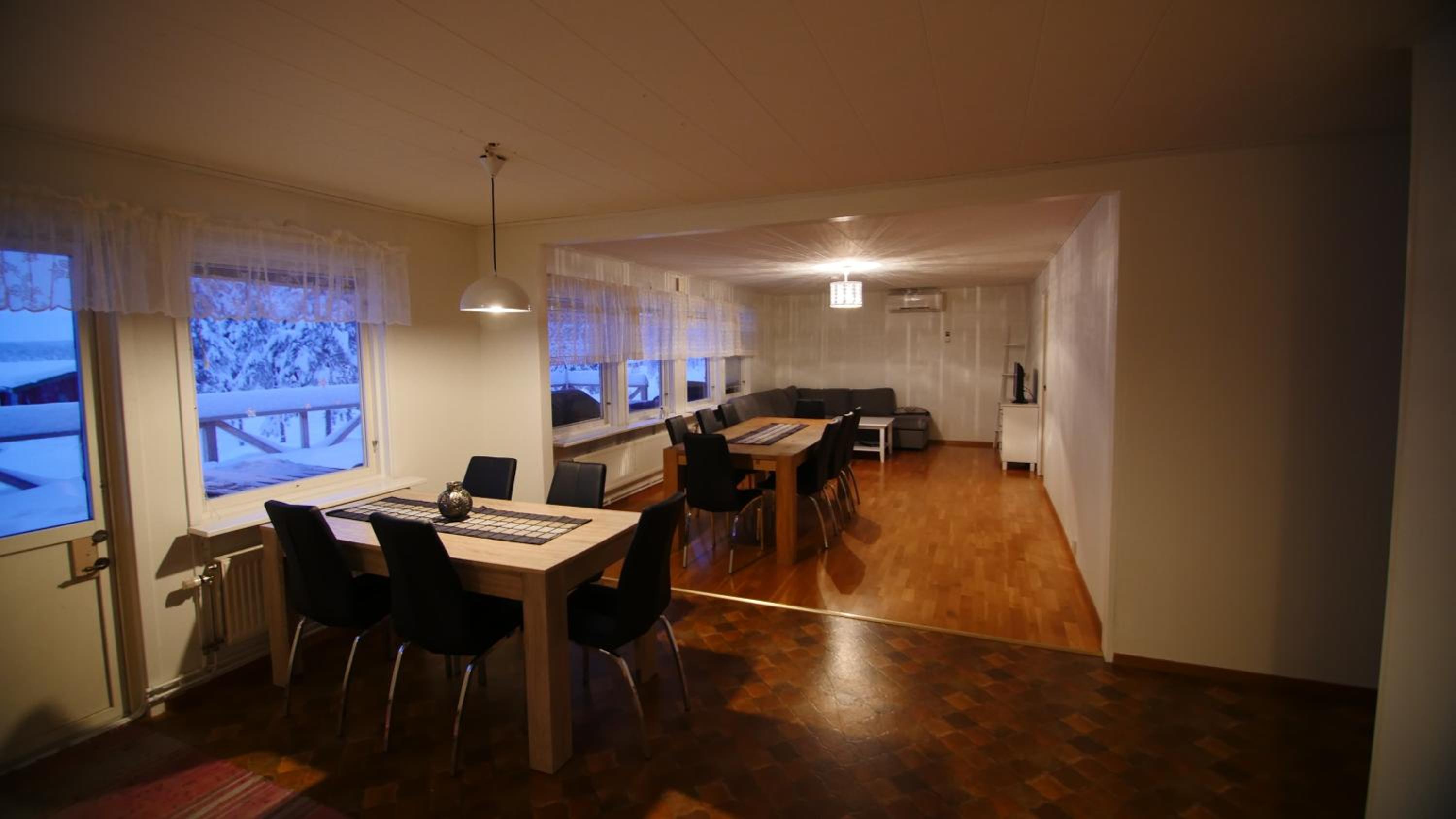 Villa photo 2