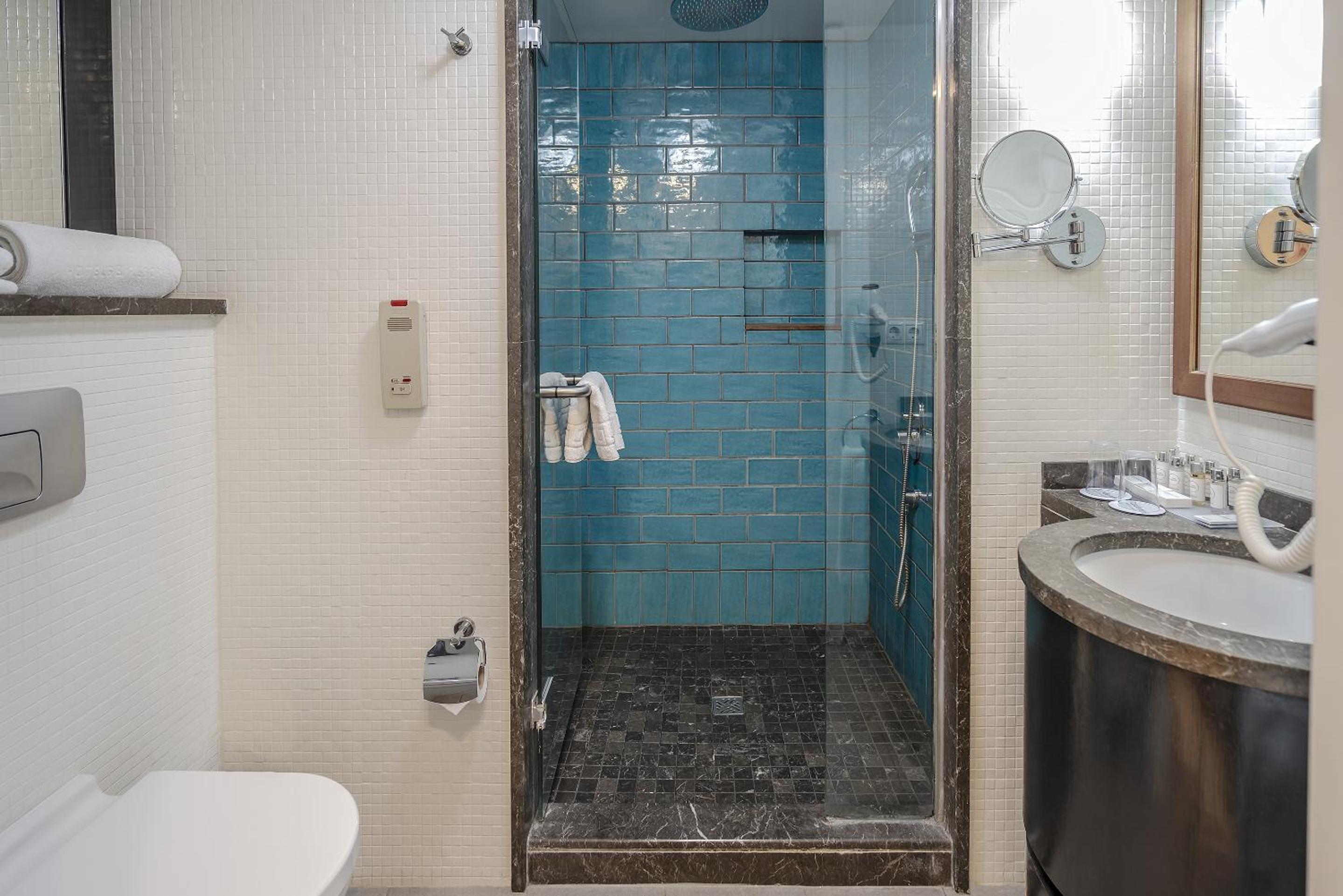 Standard Double Or Twin Room photo 2