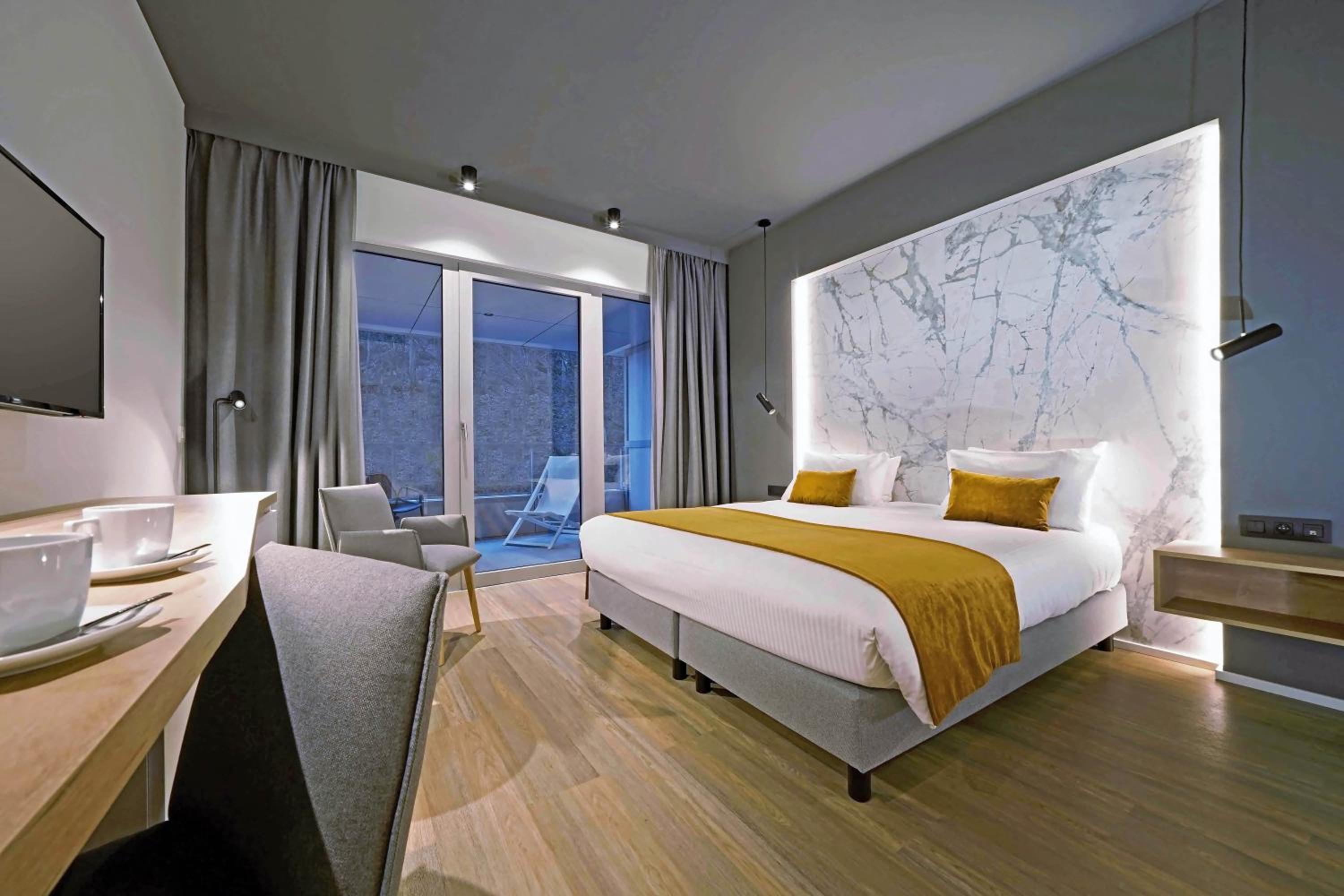 Double Room with Terrace - Photo 1