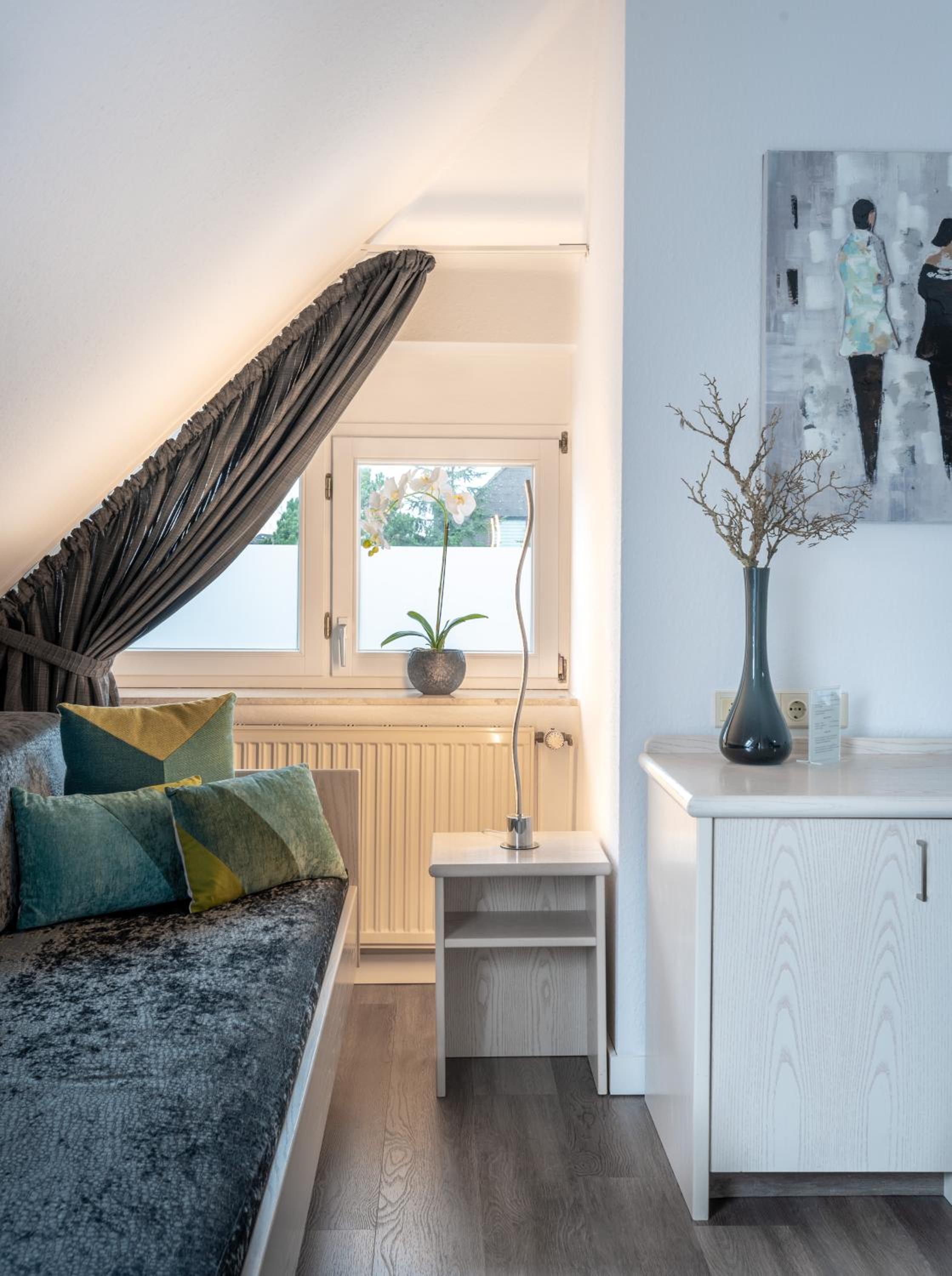Comfort Single Room