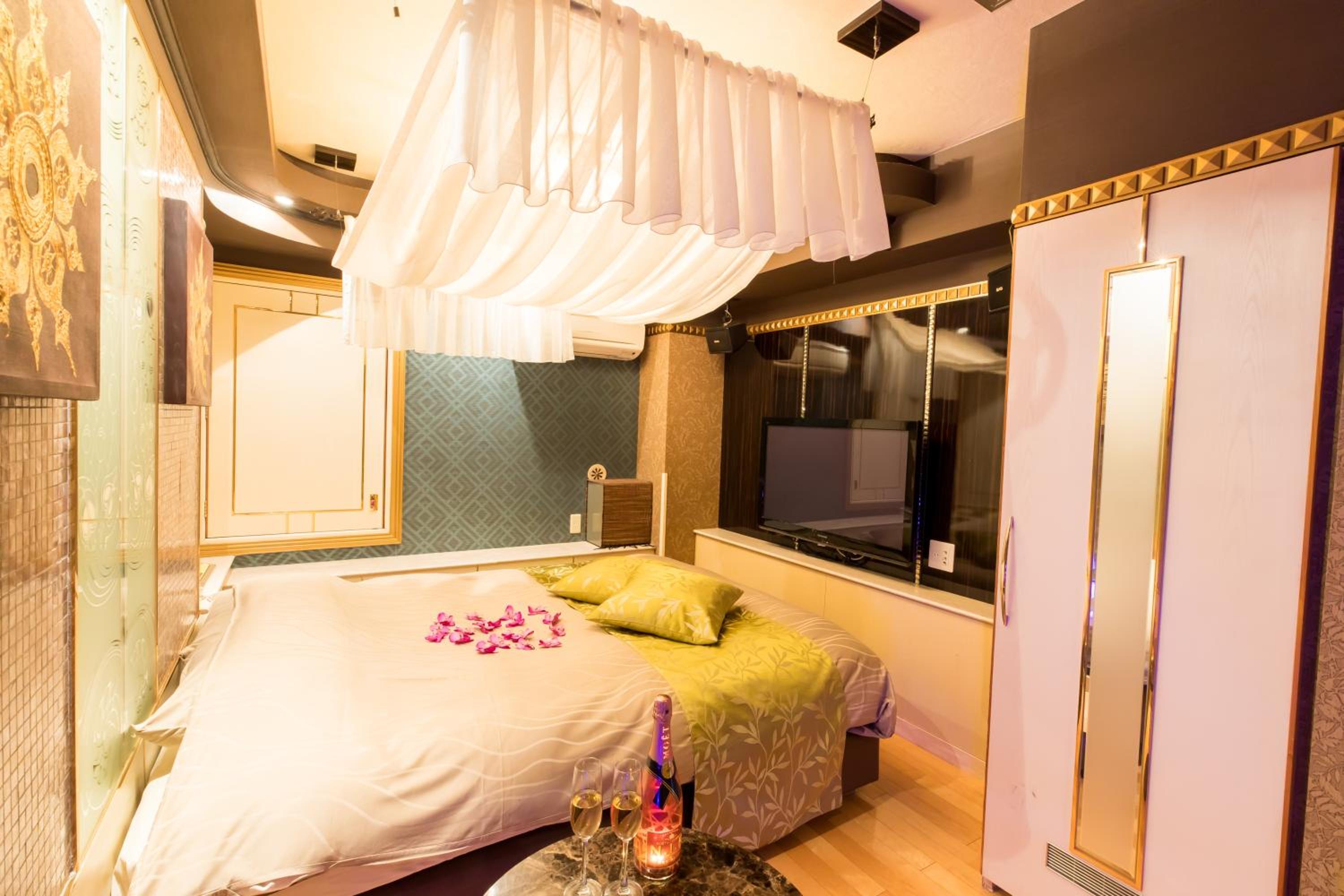 Standard Queen Room photo 1