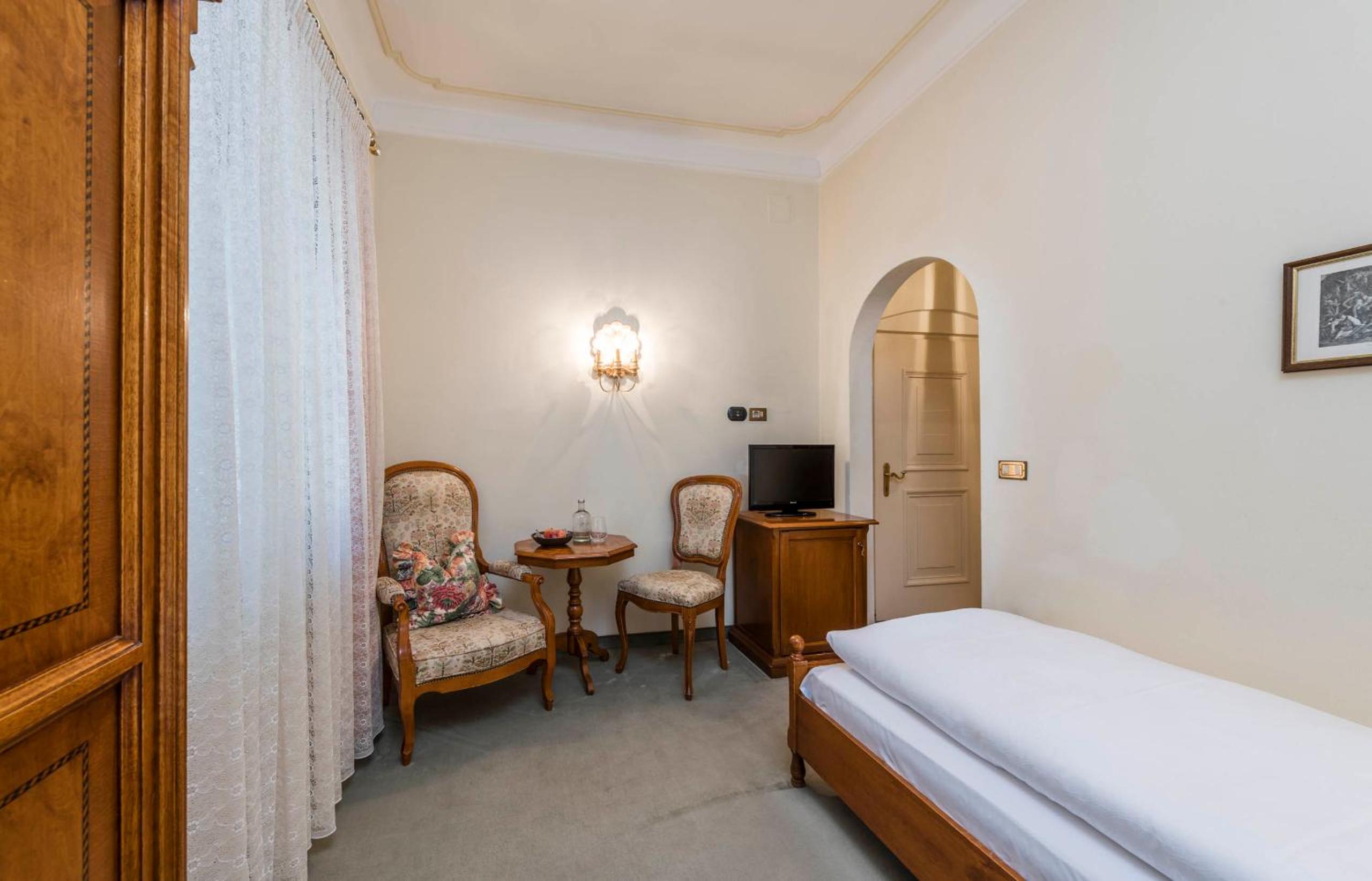Small Single Room
