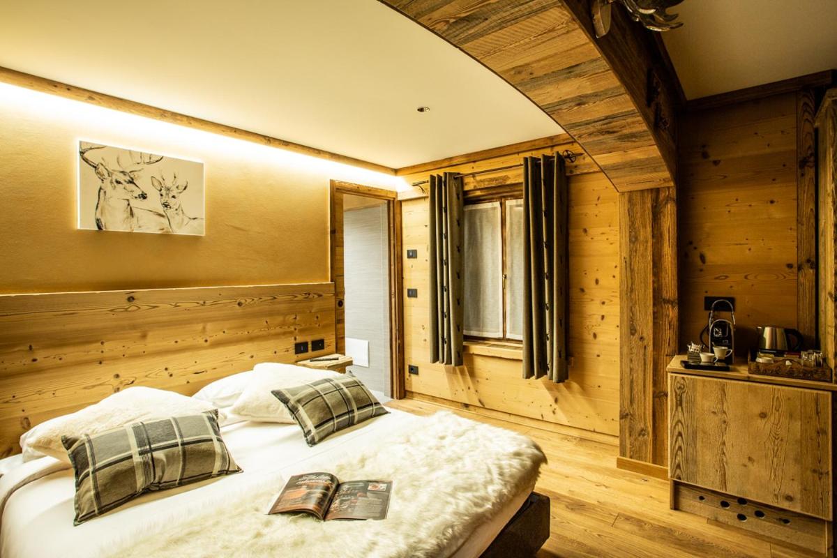 Deluxe Double or Twin Room photo 1