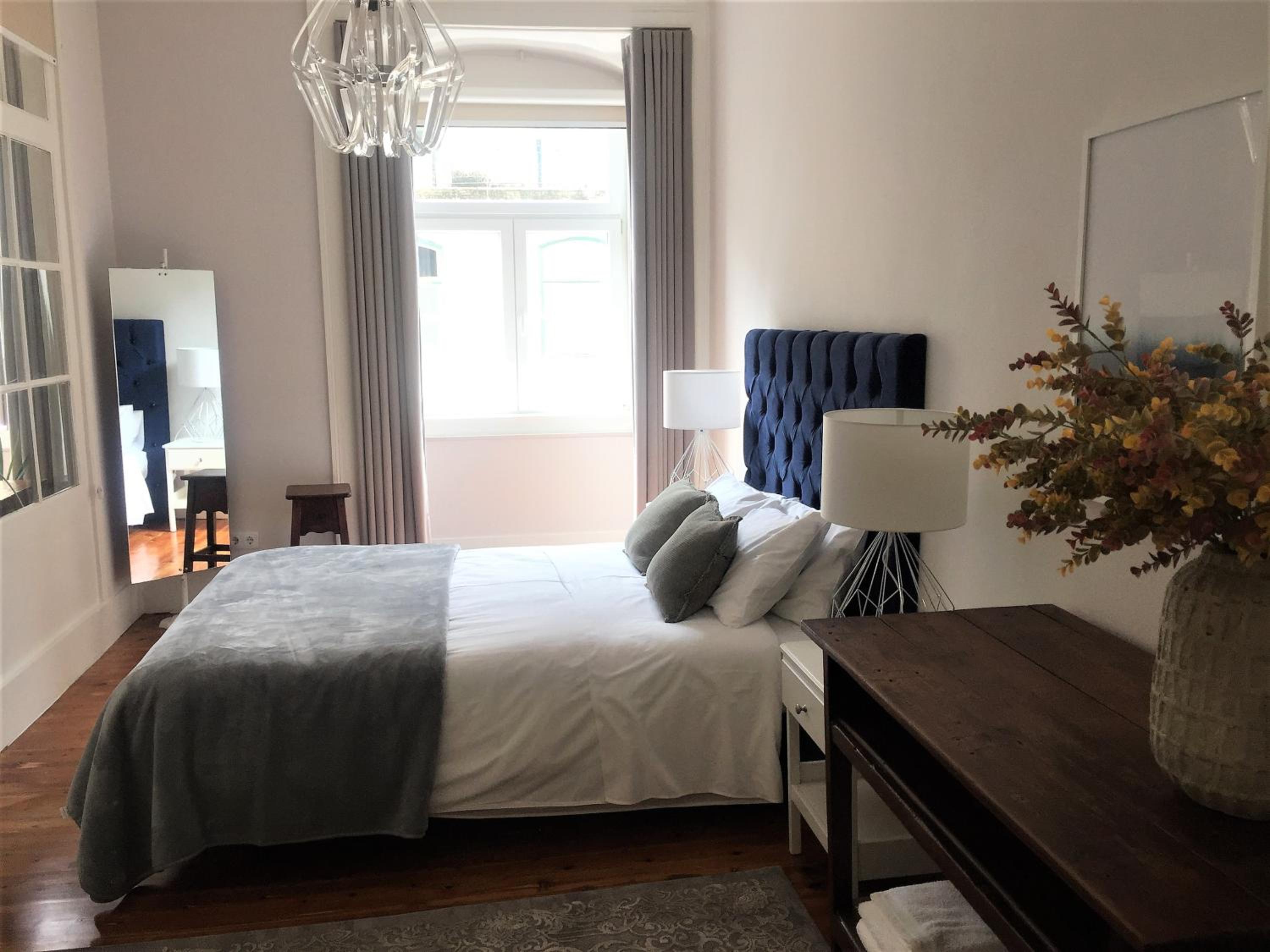 Three-Bedroom Apartment - Photo 5