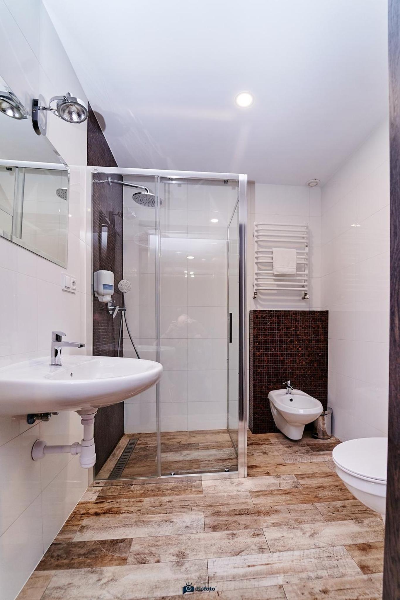 Standard Triple Room - Photo 6