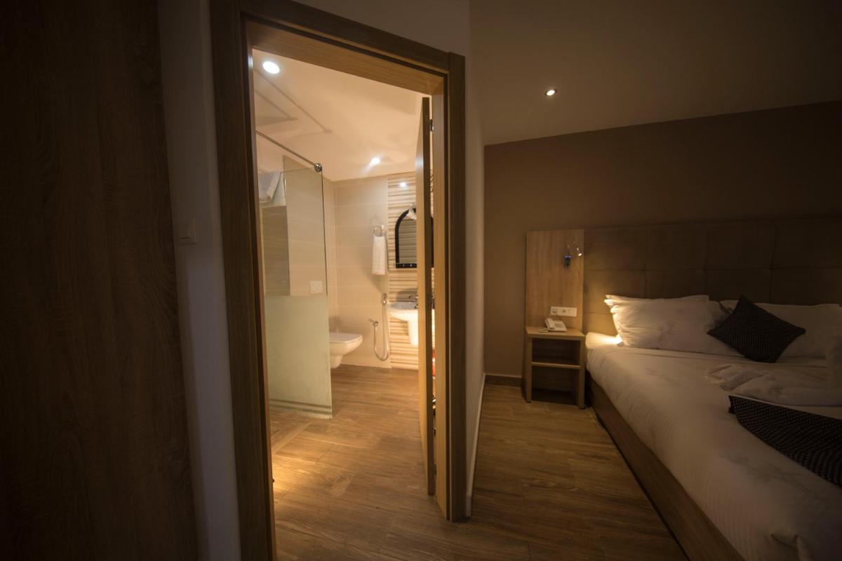 Standard Double Room photo 2
