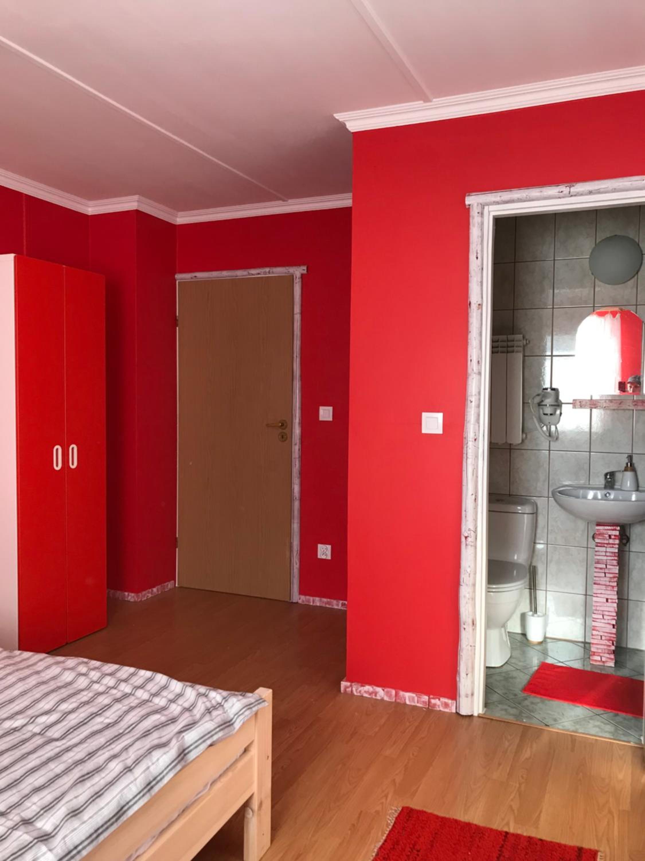 Large Double Room photo 3