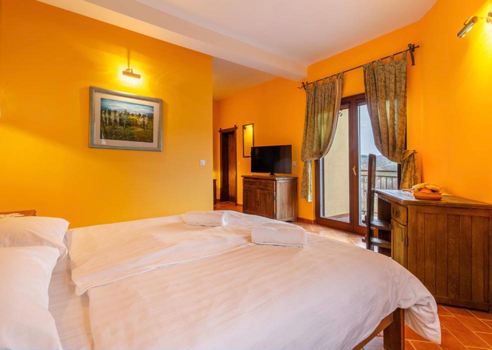 Luxury Triple Room