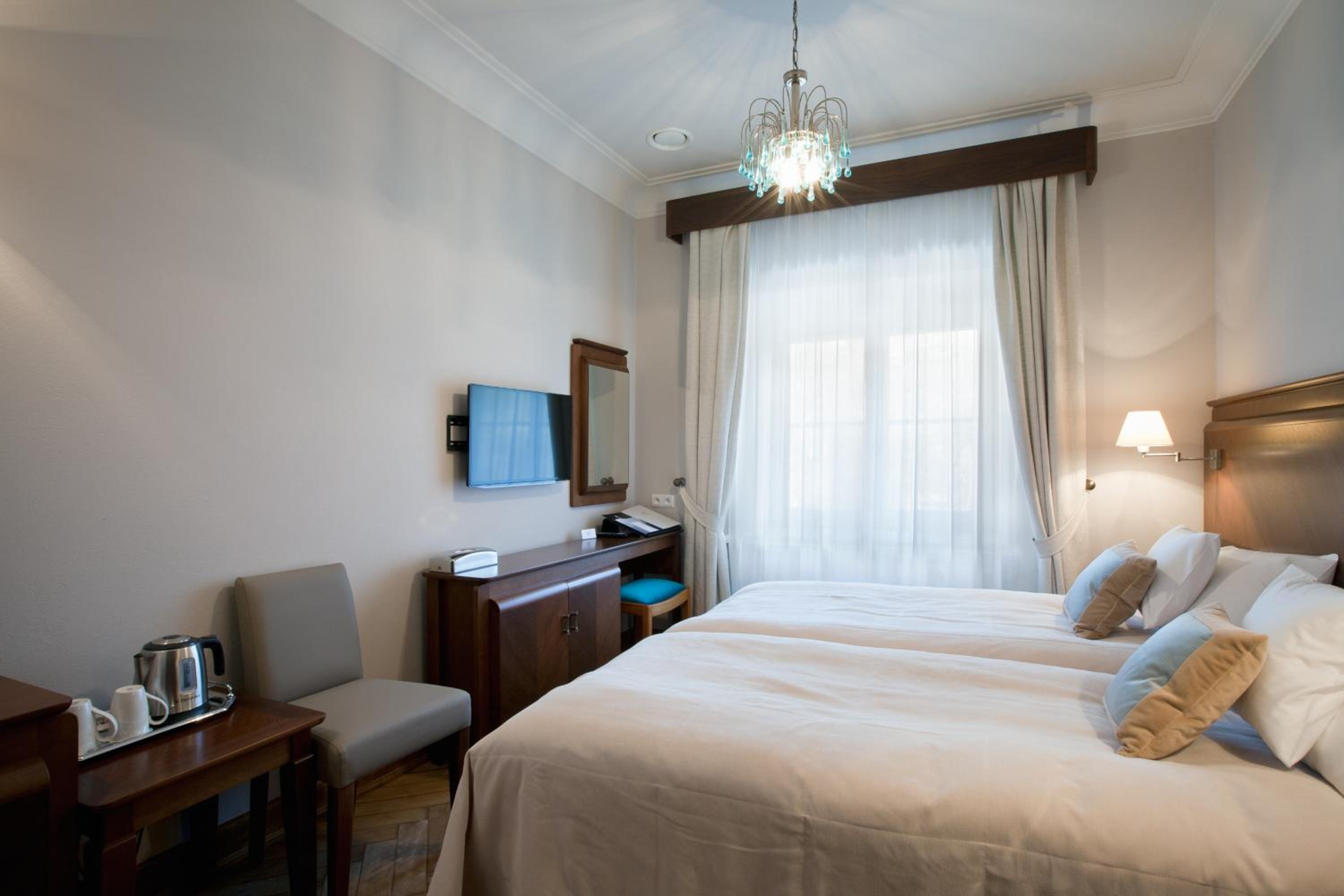 Standard Double Room photo 2