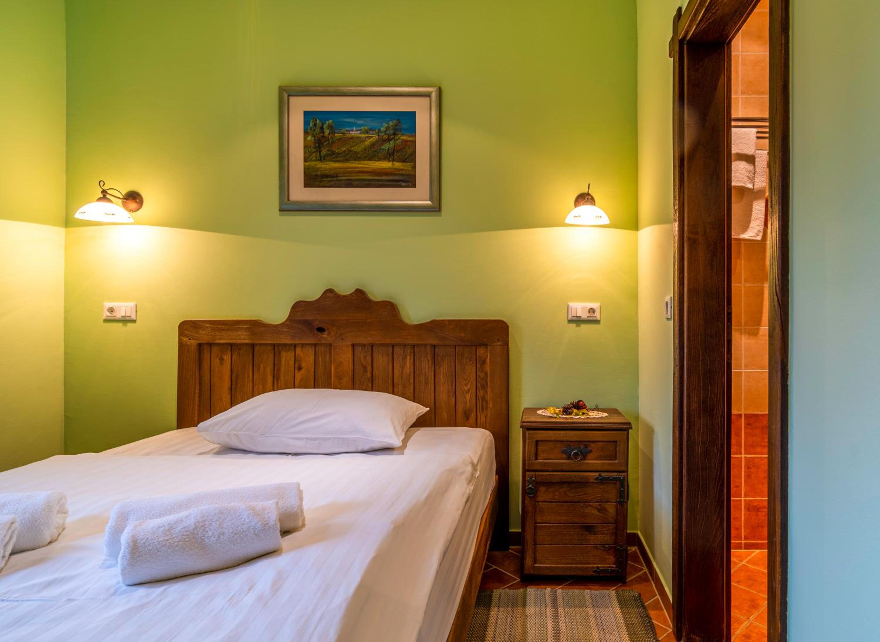 Standard Single Room