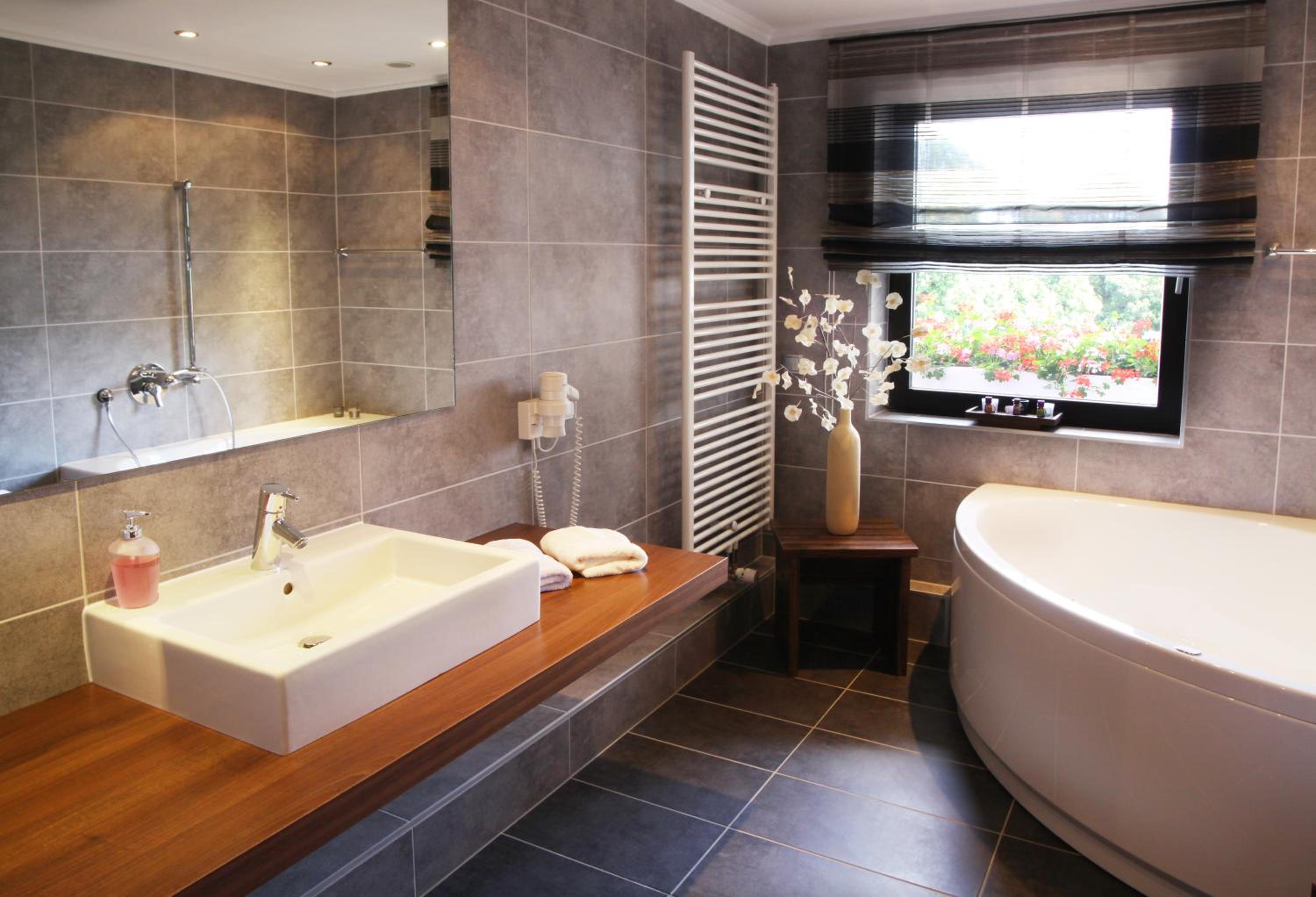 Suite - Photo 2