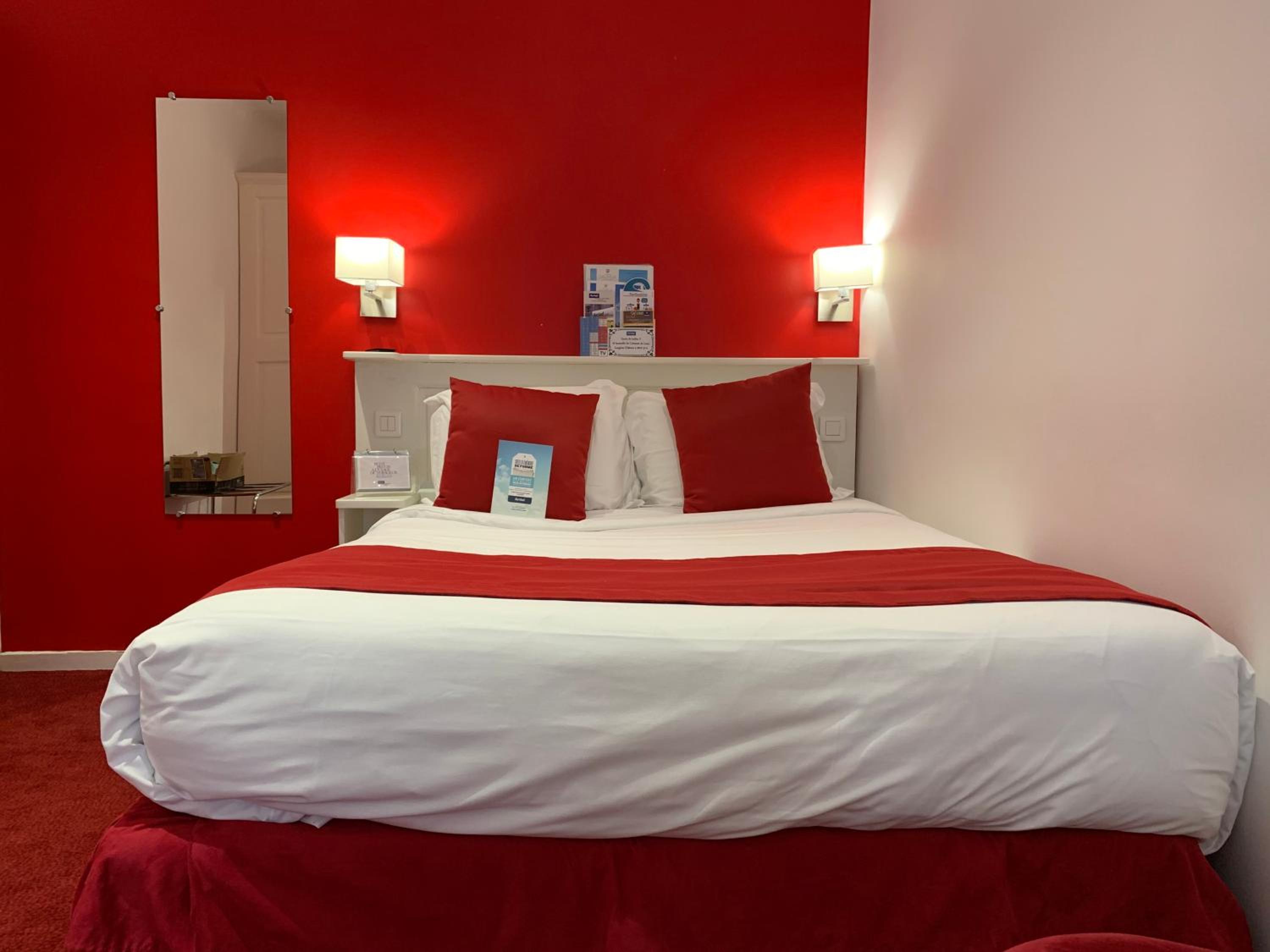 Classic Double Room - Photo 13