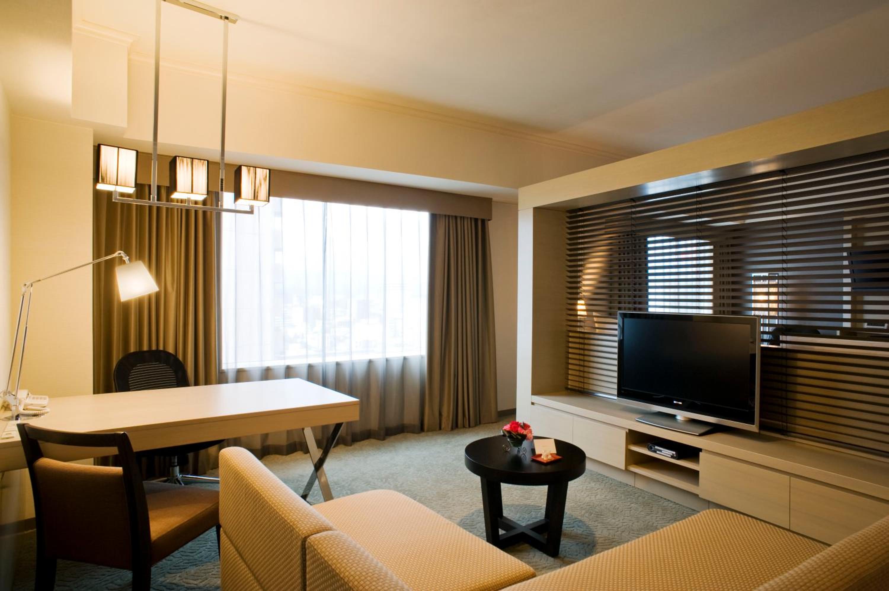 Deluxe Twin Room - Non-Smoking - Photo 6
