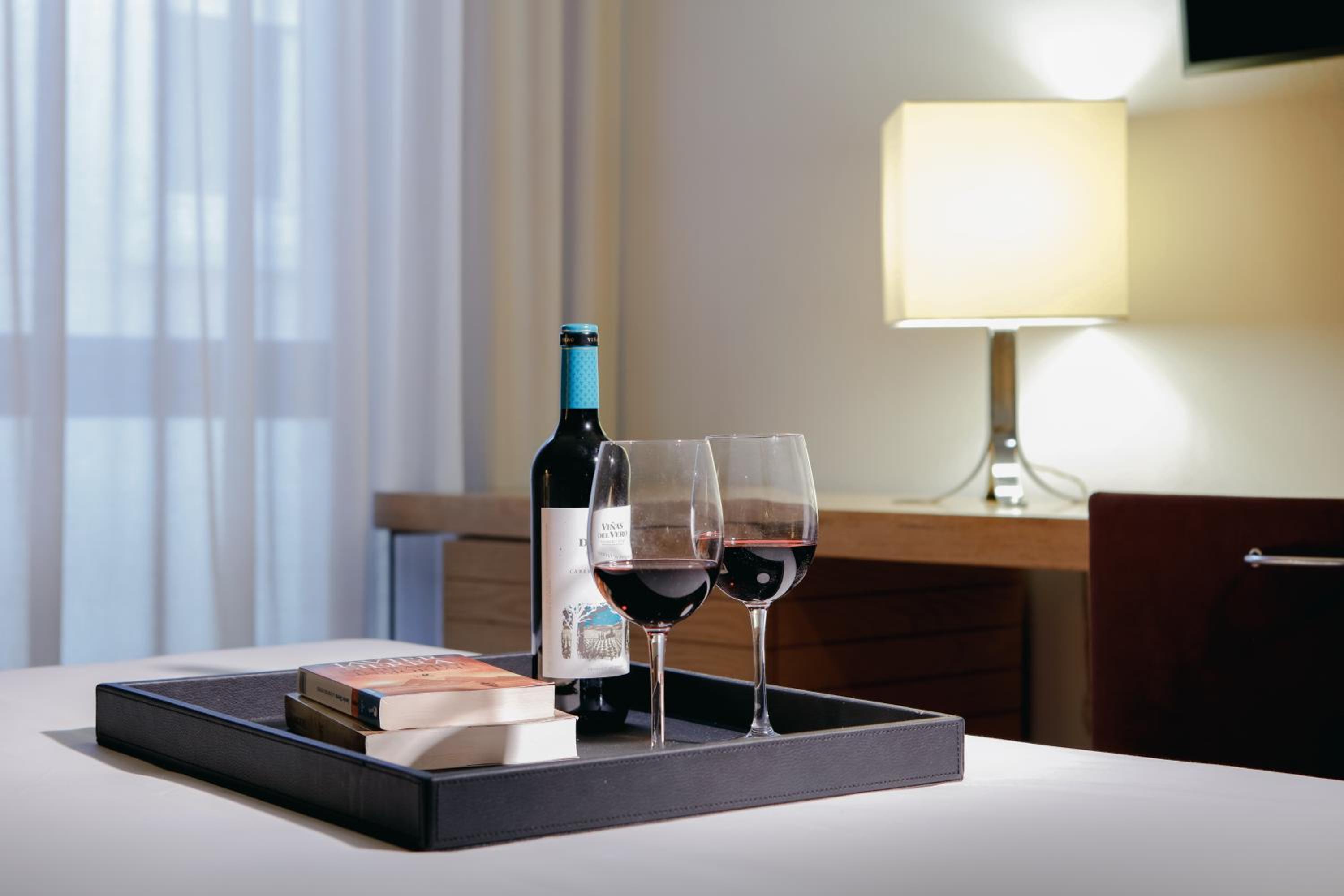 Standard Double or Twin Room - Photo 7