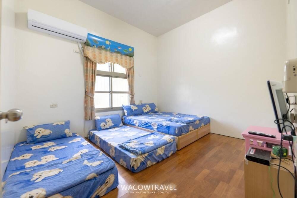 Quadruple Room with Shared Bathroom photo 1