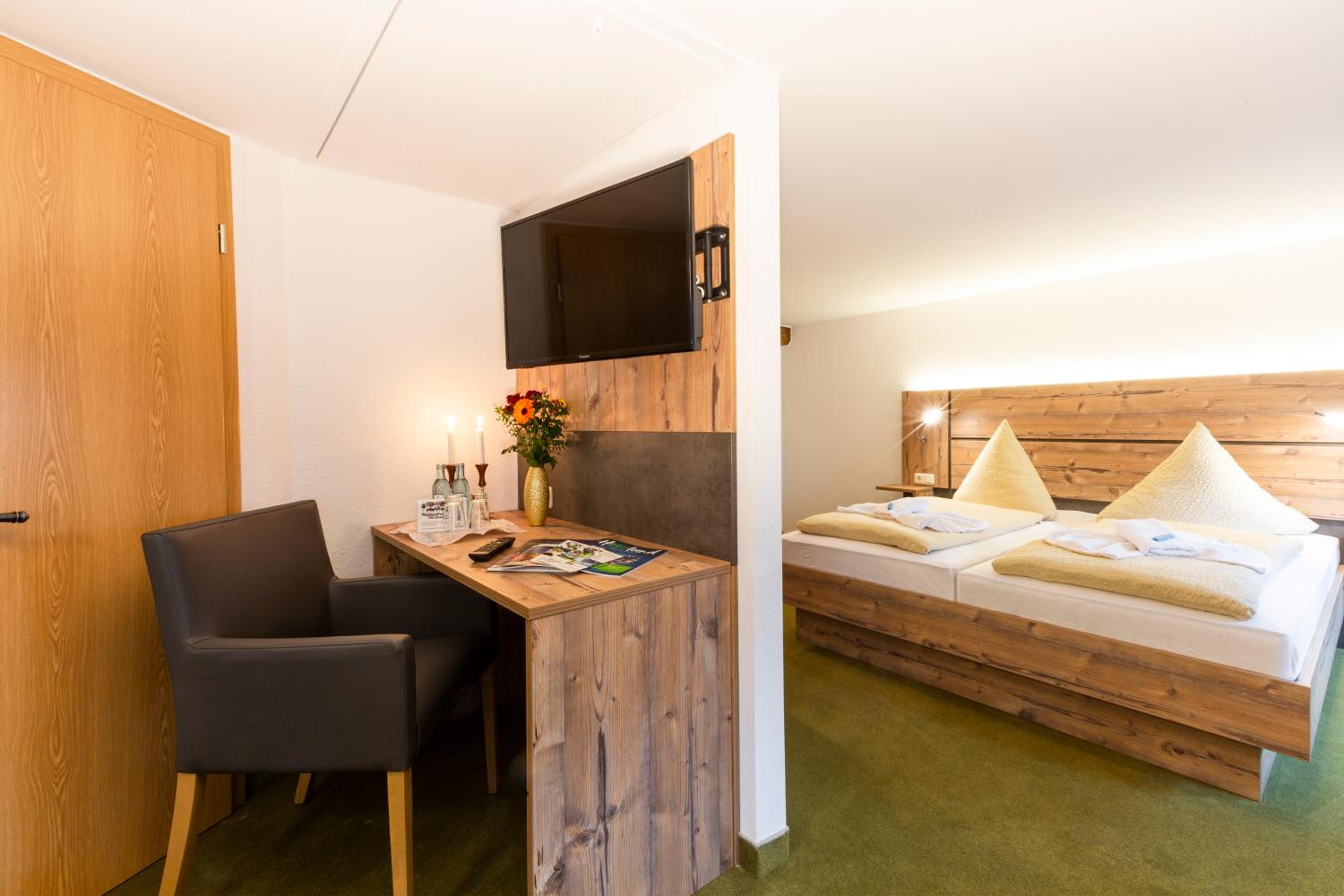 Large Double Room photo 3