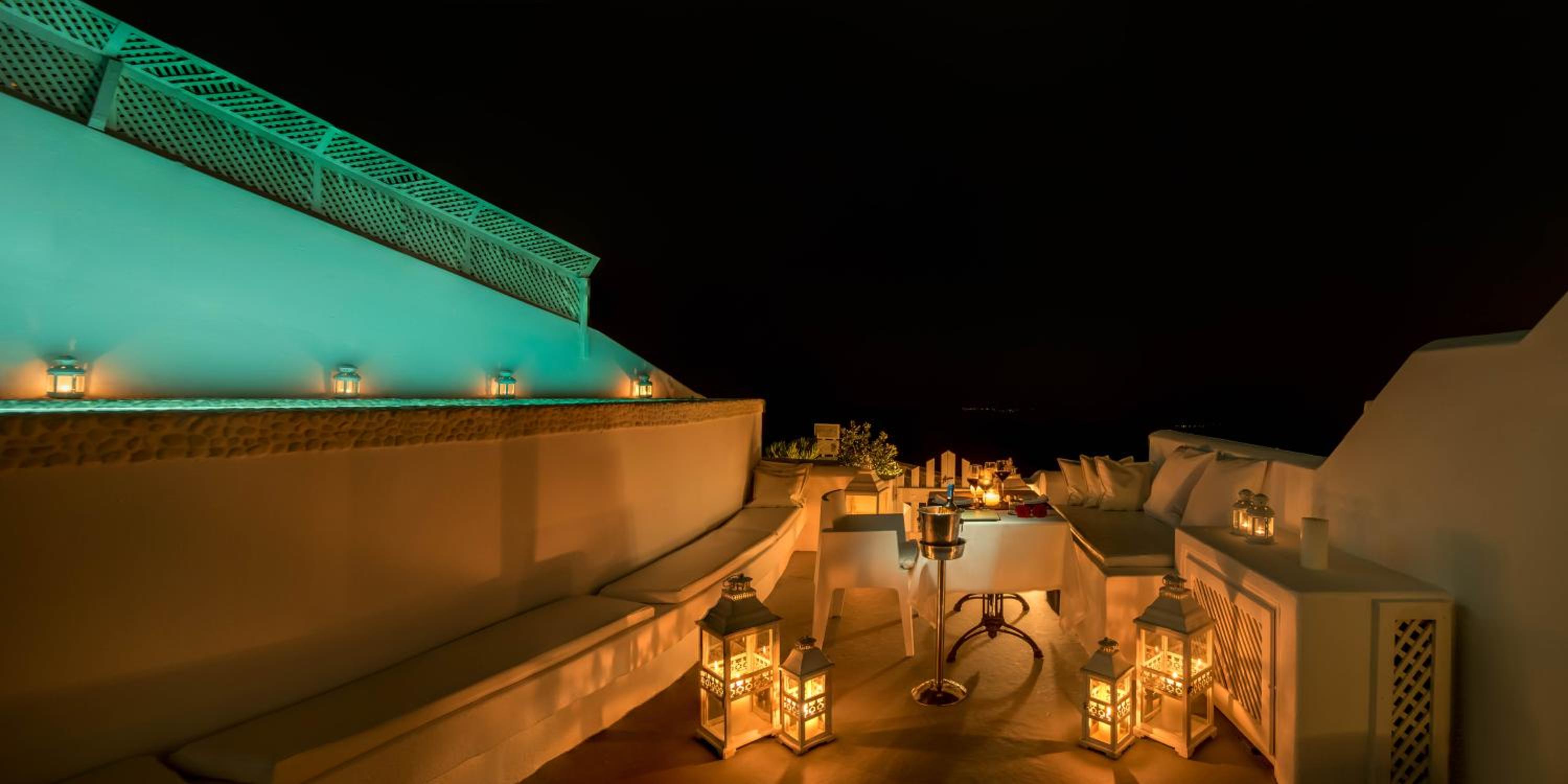 Above Blue Villa - Photo 20