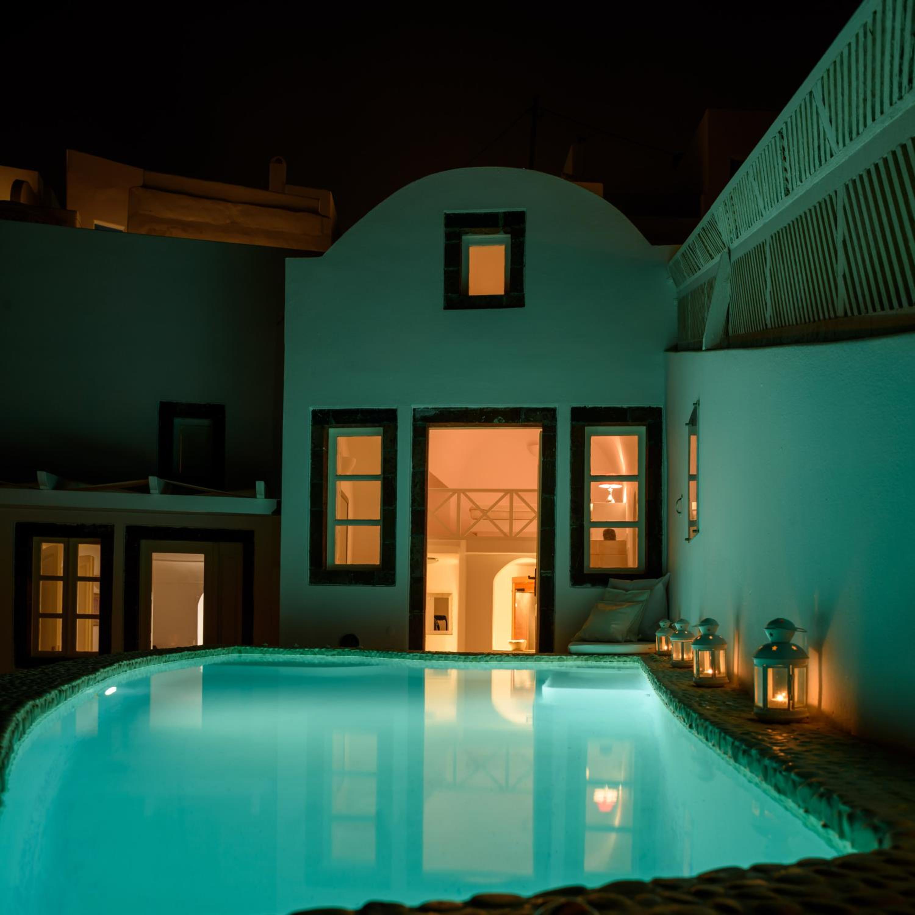 Above Blue Villa - Photo 19