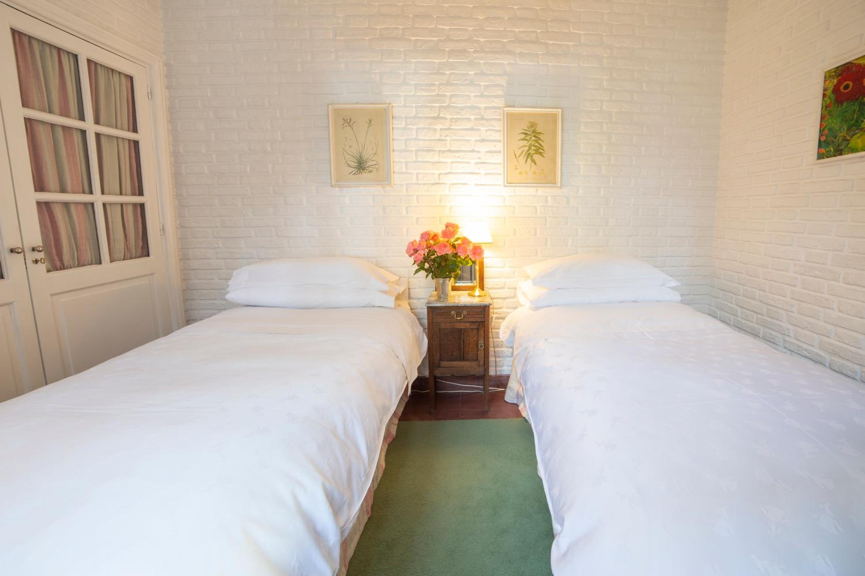 Small Double or Twin Room photo 3
