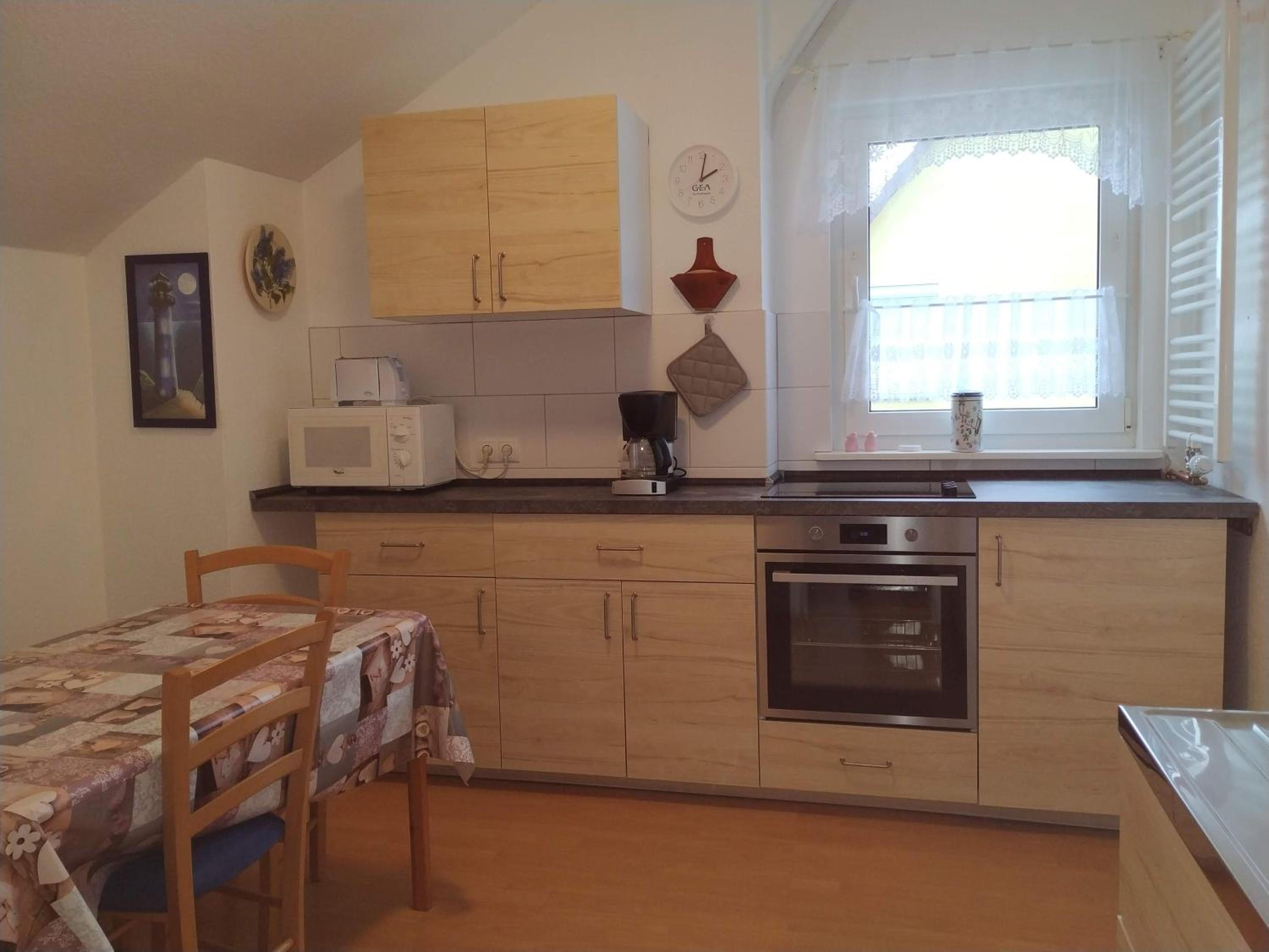 Double Room with Shared Bathroom photo 2