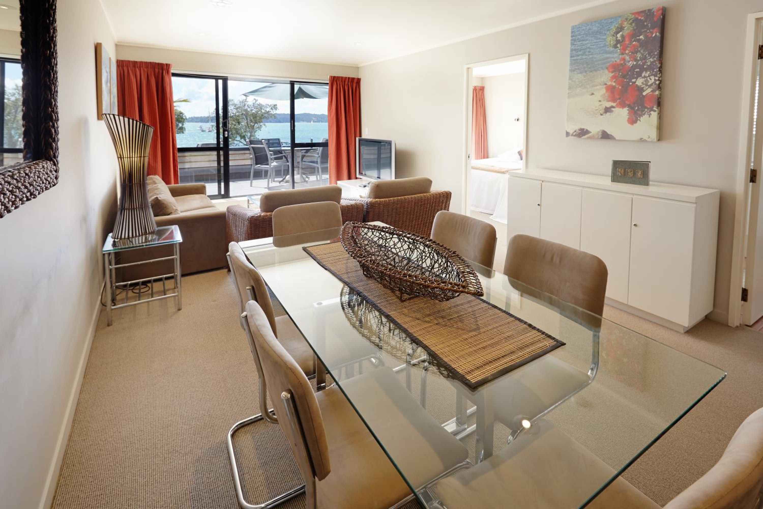 Two-Bedroom Apartment with Sea View - Photo 1