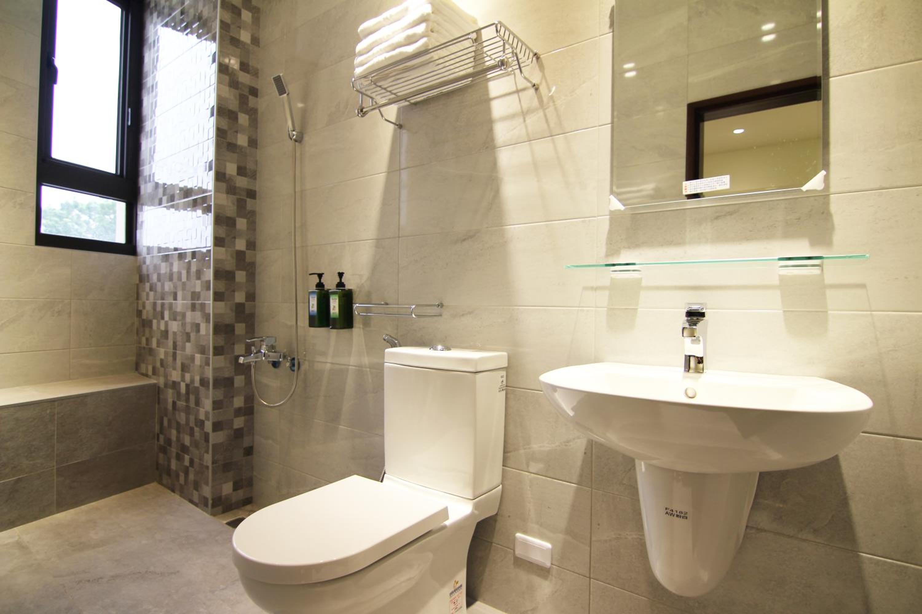 Quadruple Room with Balcony photo 3