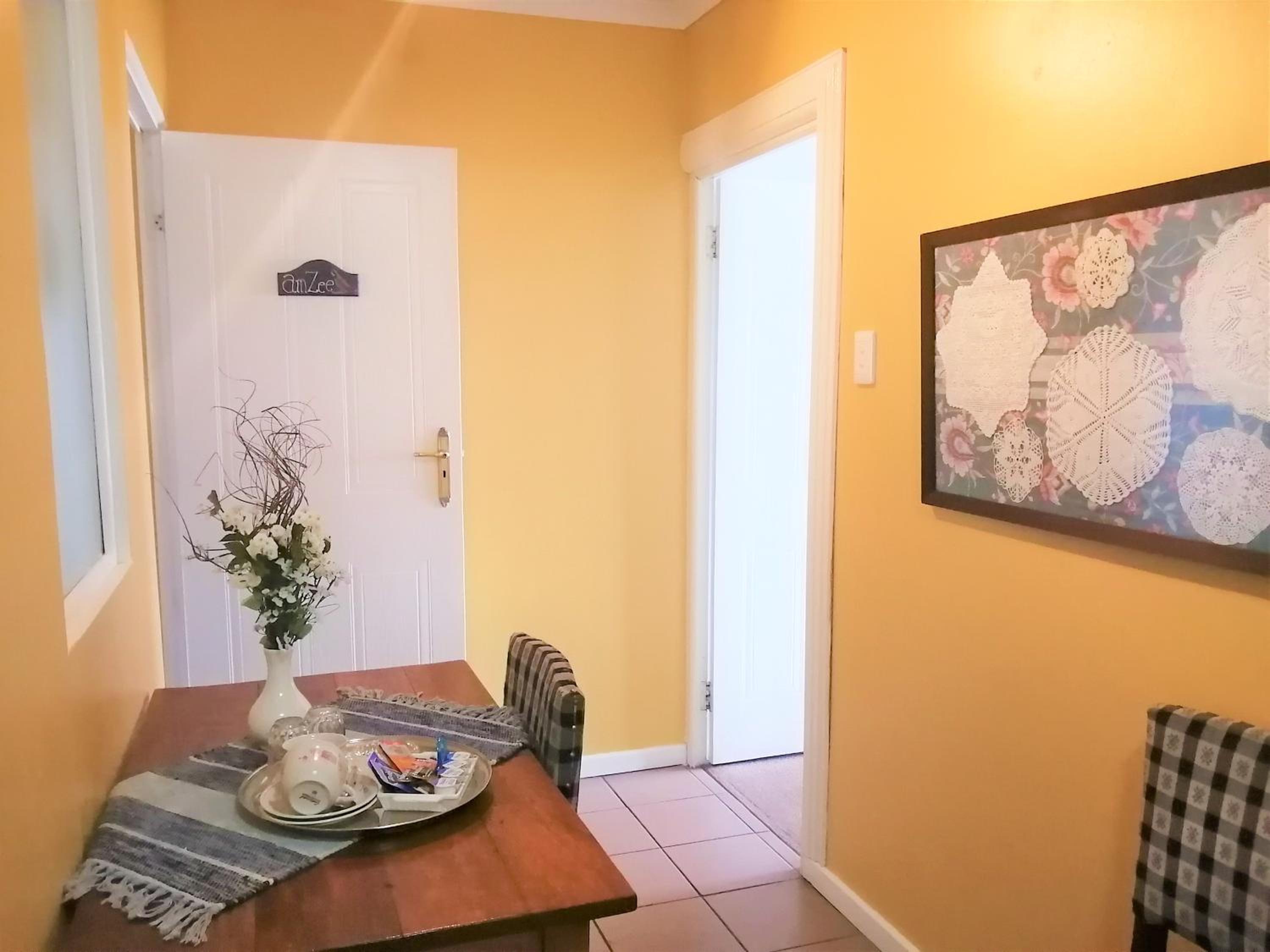 Twin Room with Kitchenette - Amzee - Photo 8