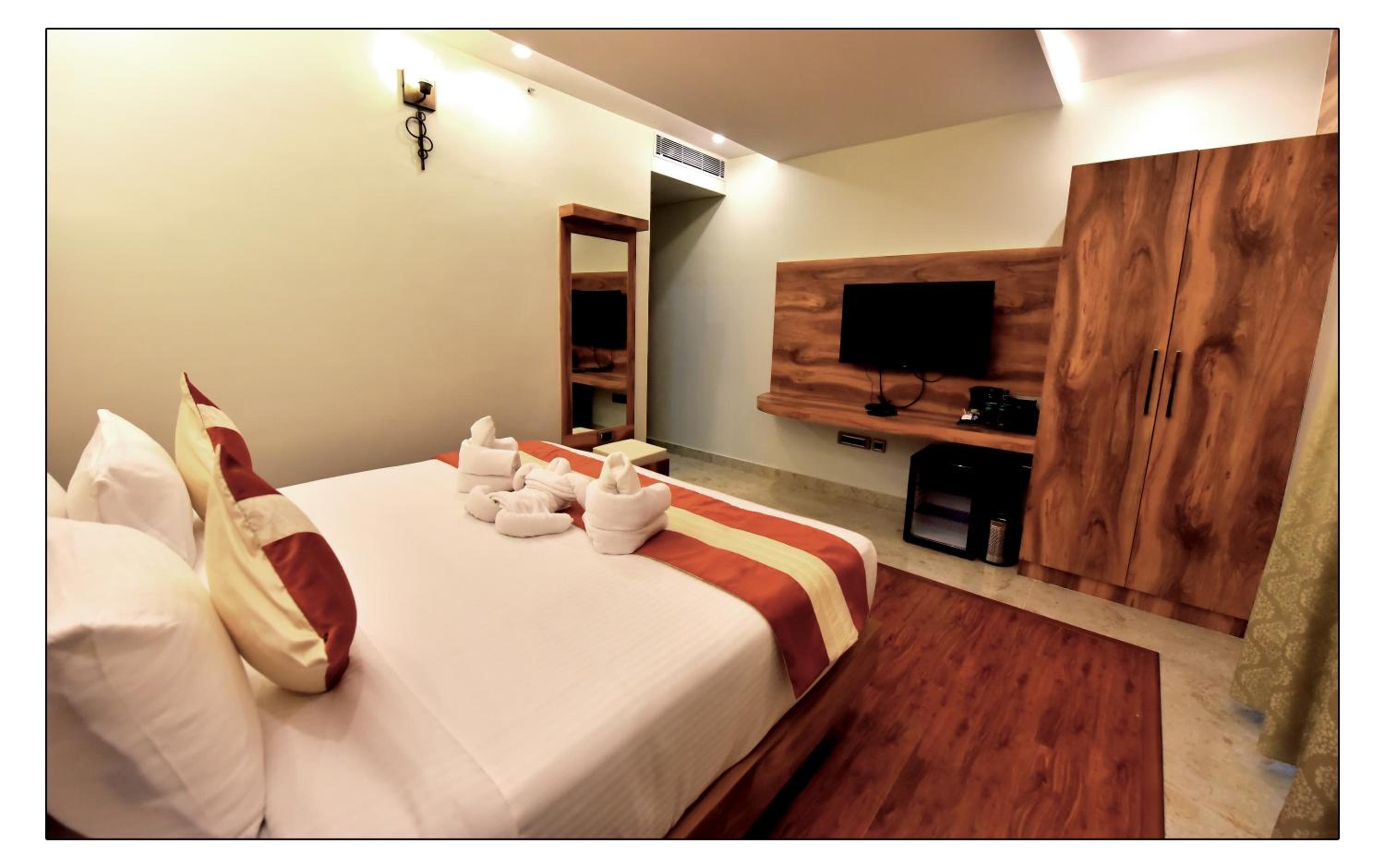 Superior Double or Twin Room - Photo 4