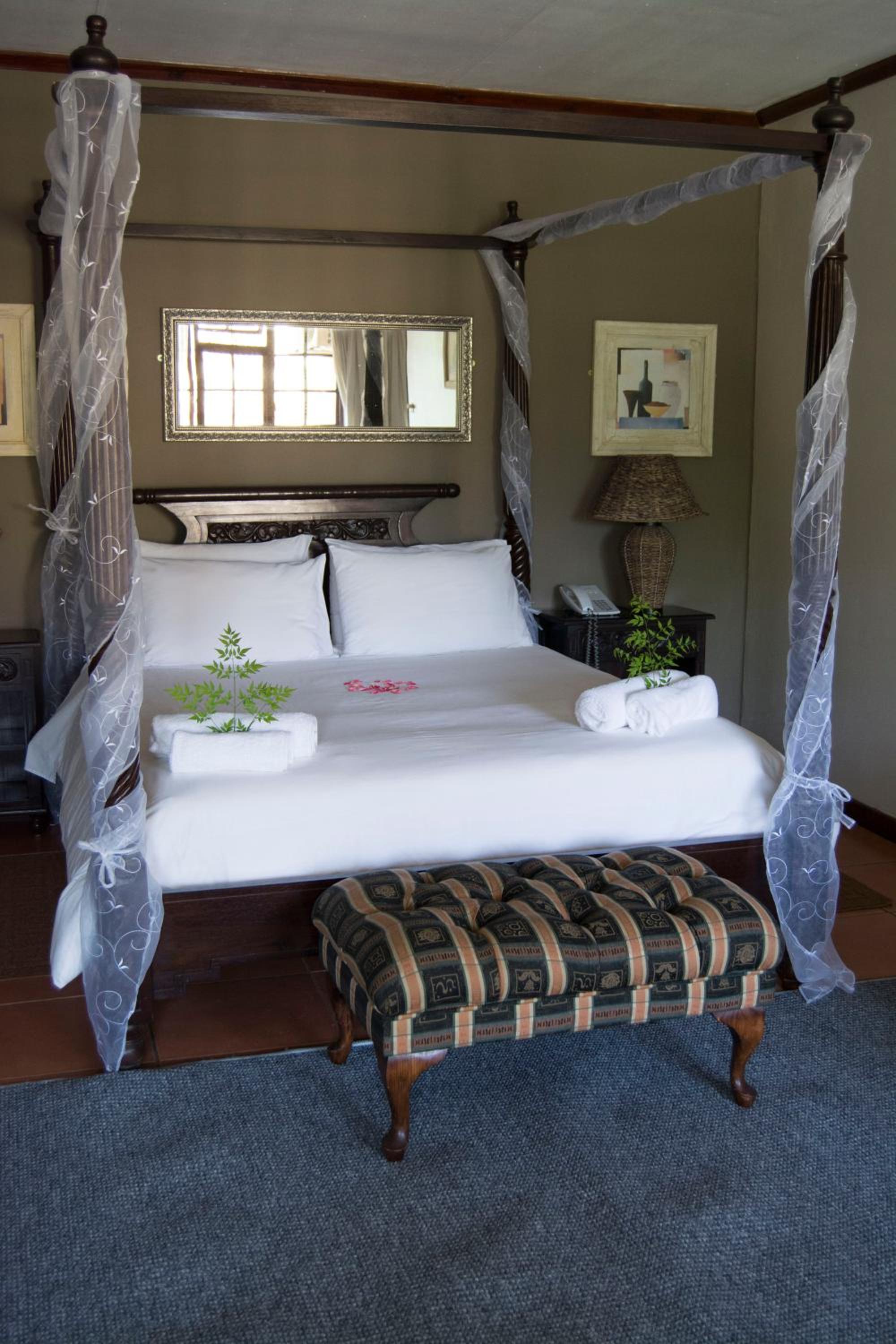 Deluxe Queen Room - Photo 5