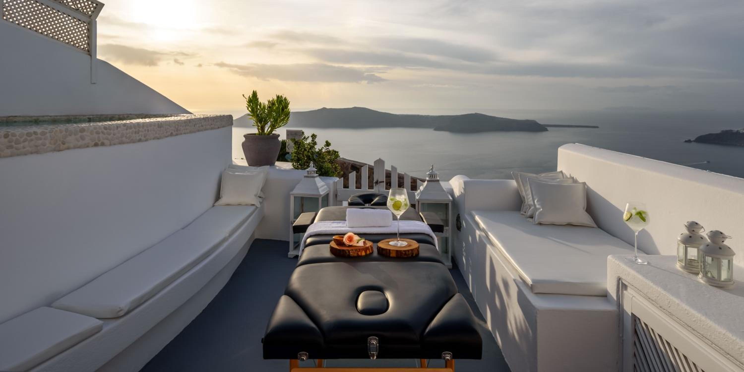 Above Blue Villa - Photo 5