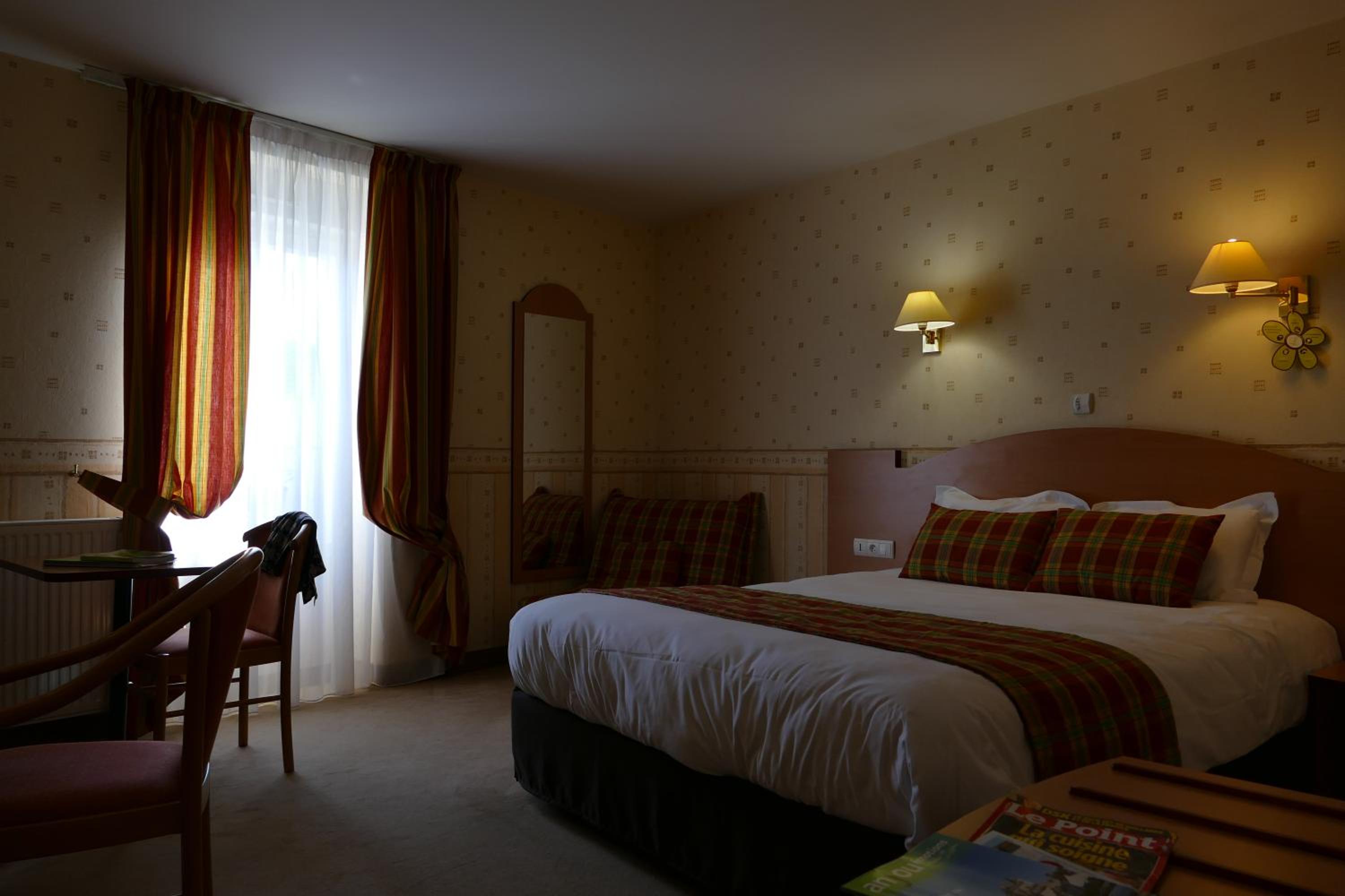 Large Double Room photo 3