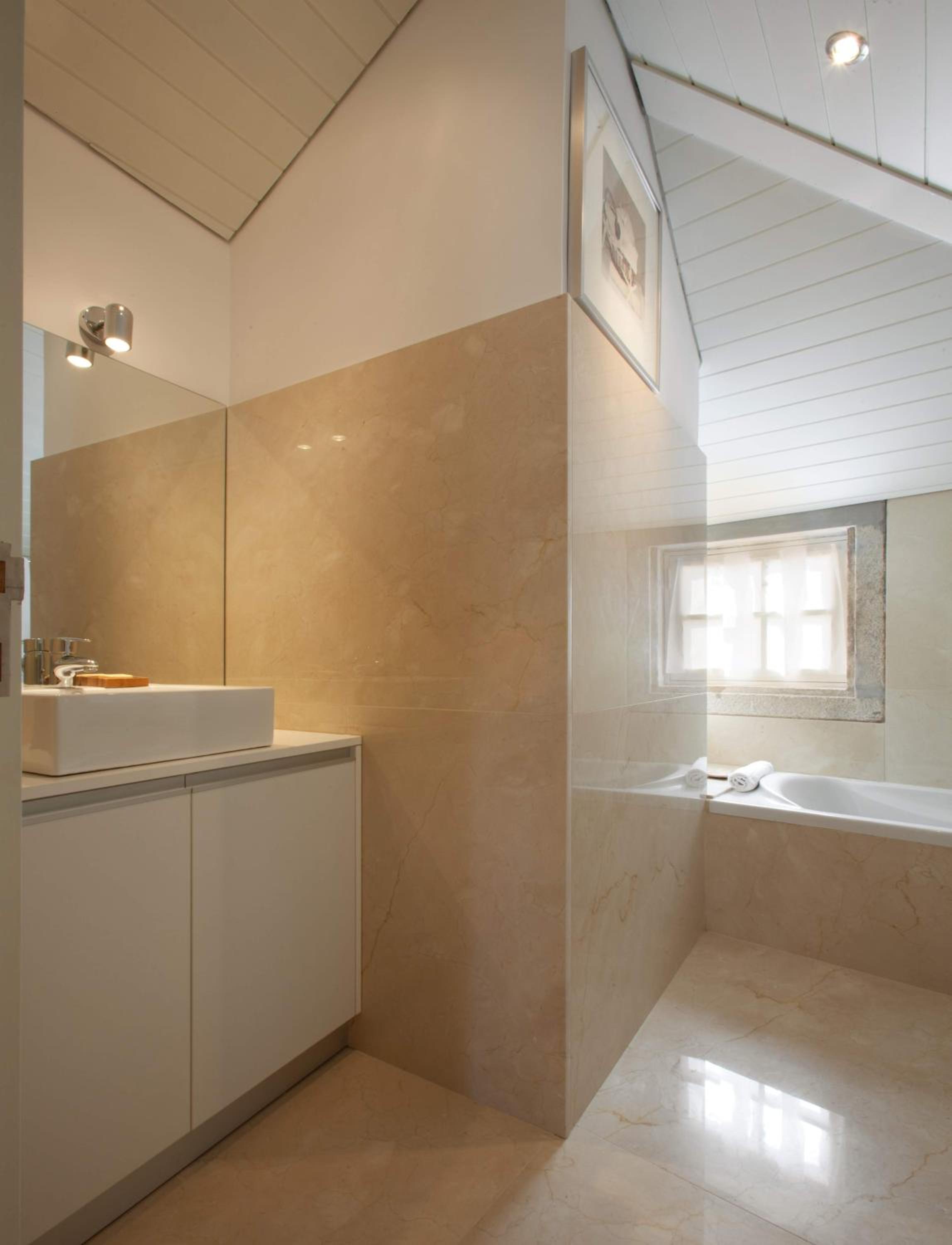 One-Bedroom Apartment - Photo 6