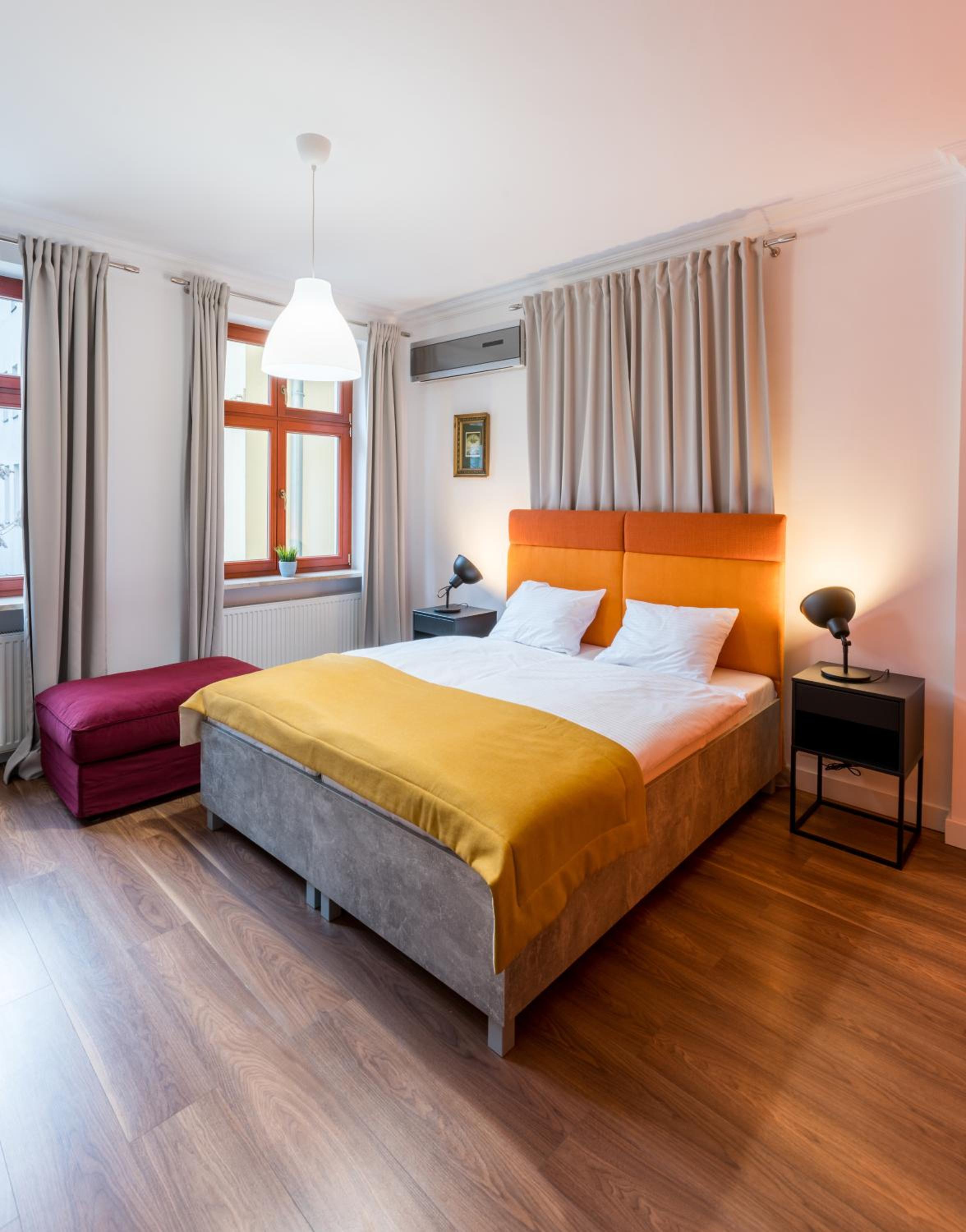 Deluxe Double Room with Shower - Photo 11
