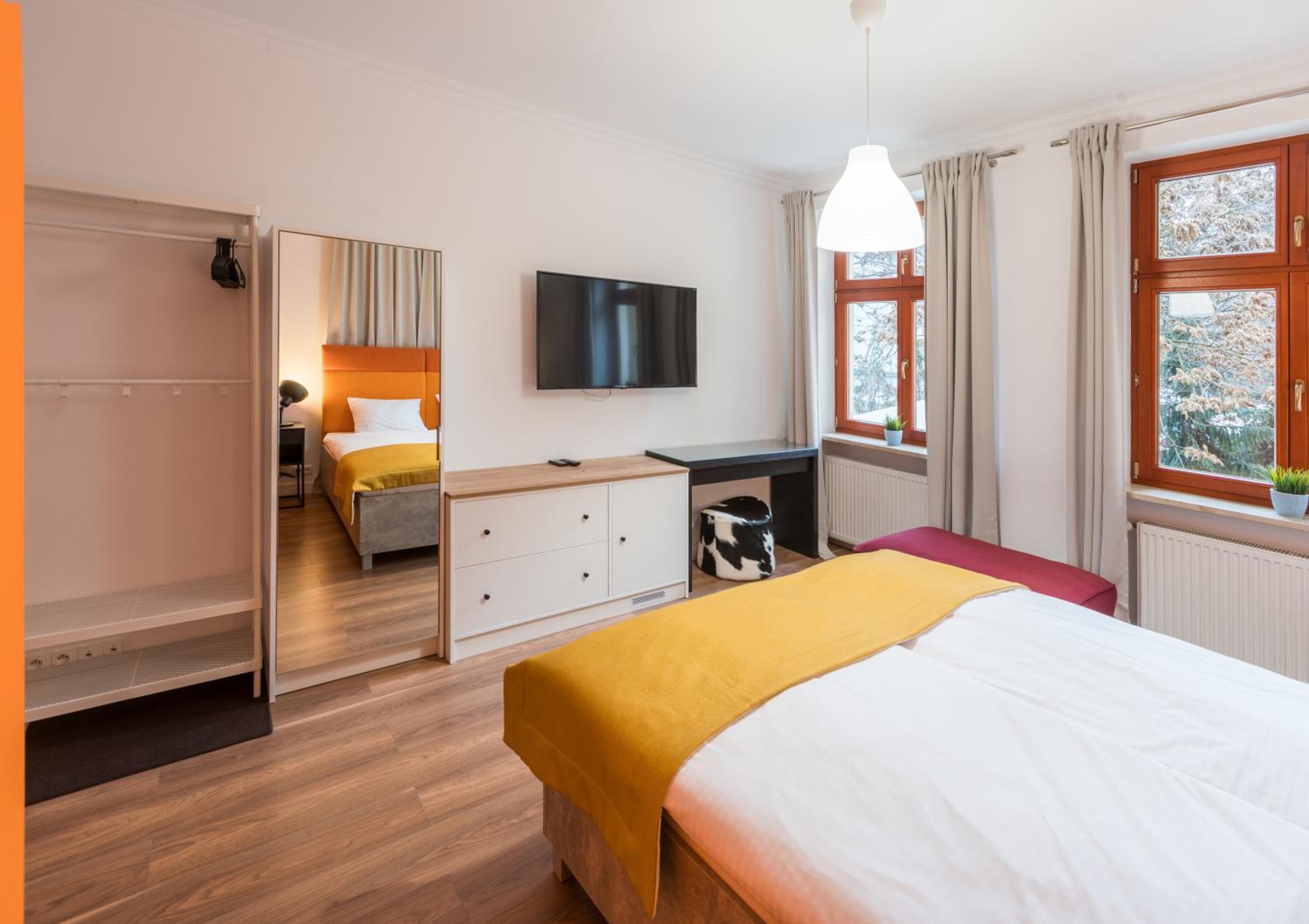 Deluxe Double Room with Shower - Photo 13