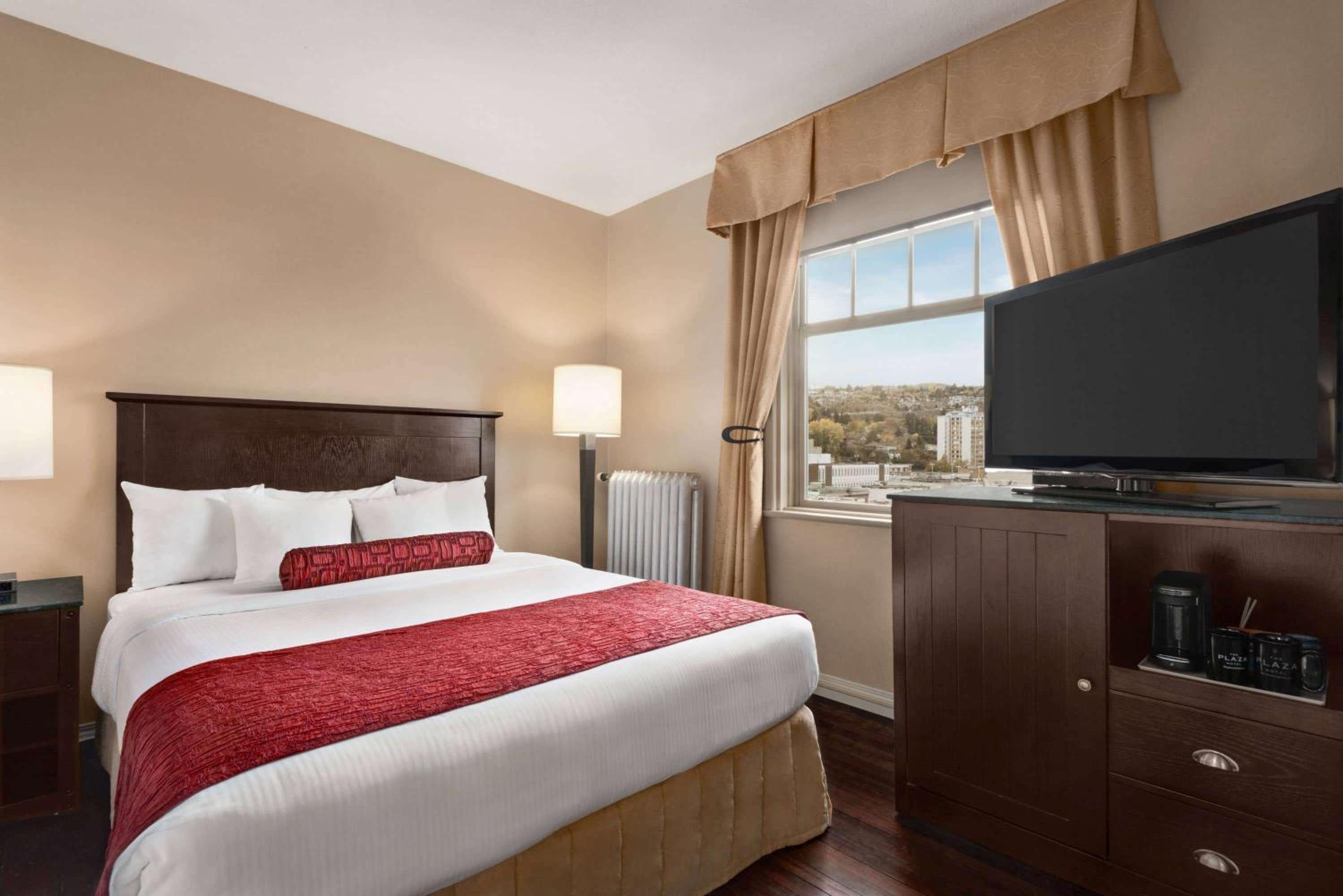 Double Room - Non-Smoking  - Photo 3