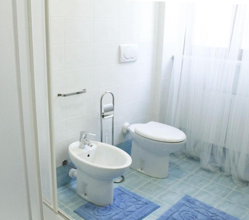 Two-Bedroom Apartment - Photo 22