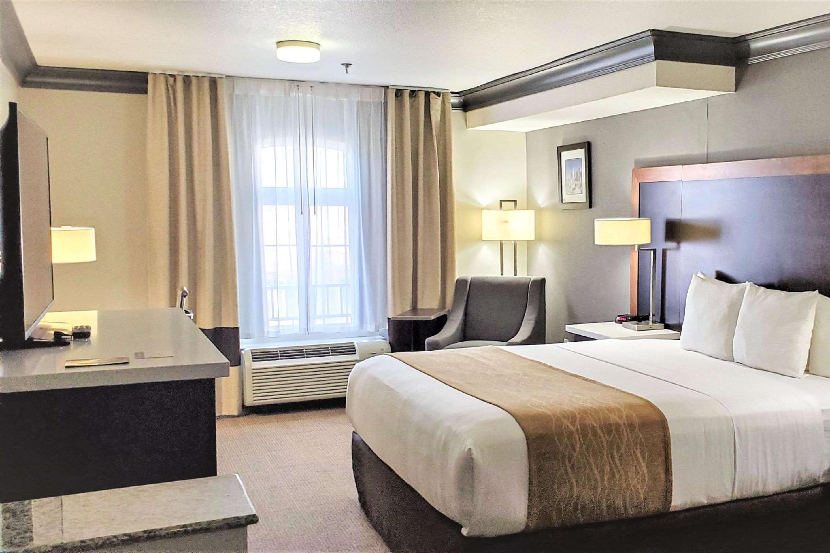 King Room - Non-Smoking