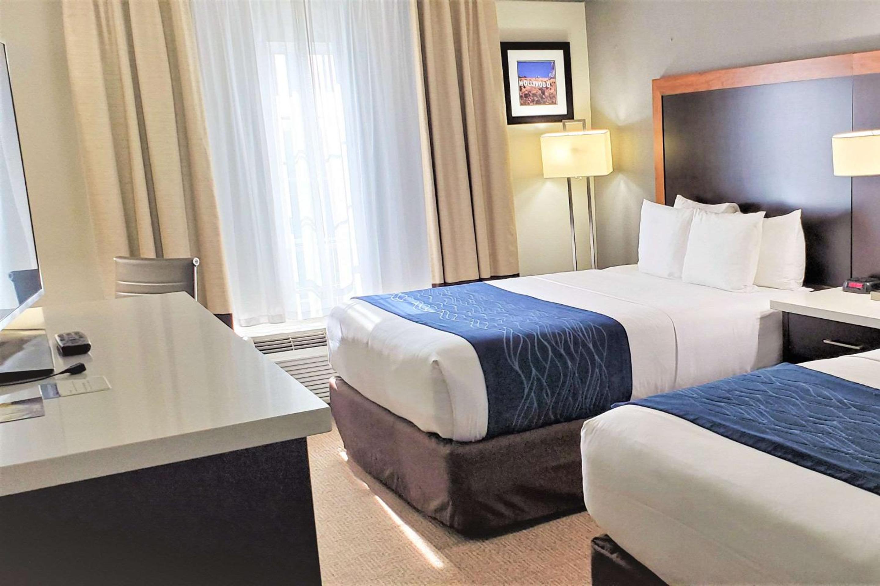 Queen Suite with Two Queen Beds - Non-Smoking