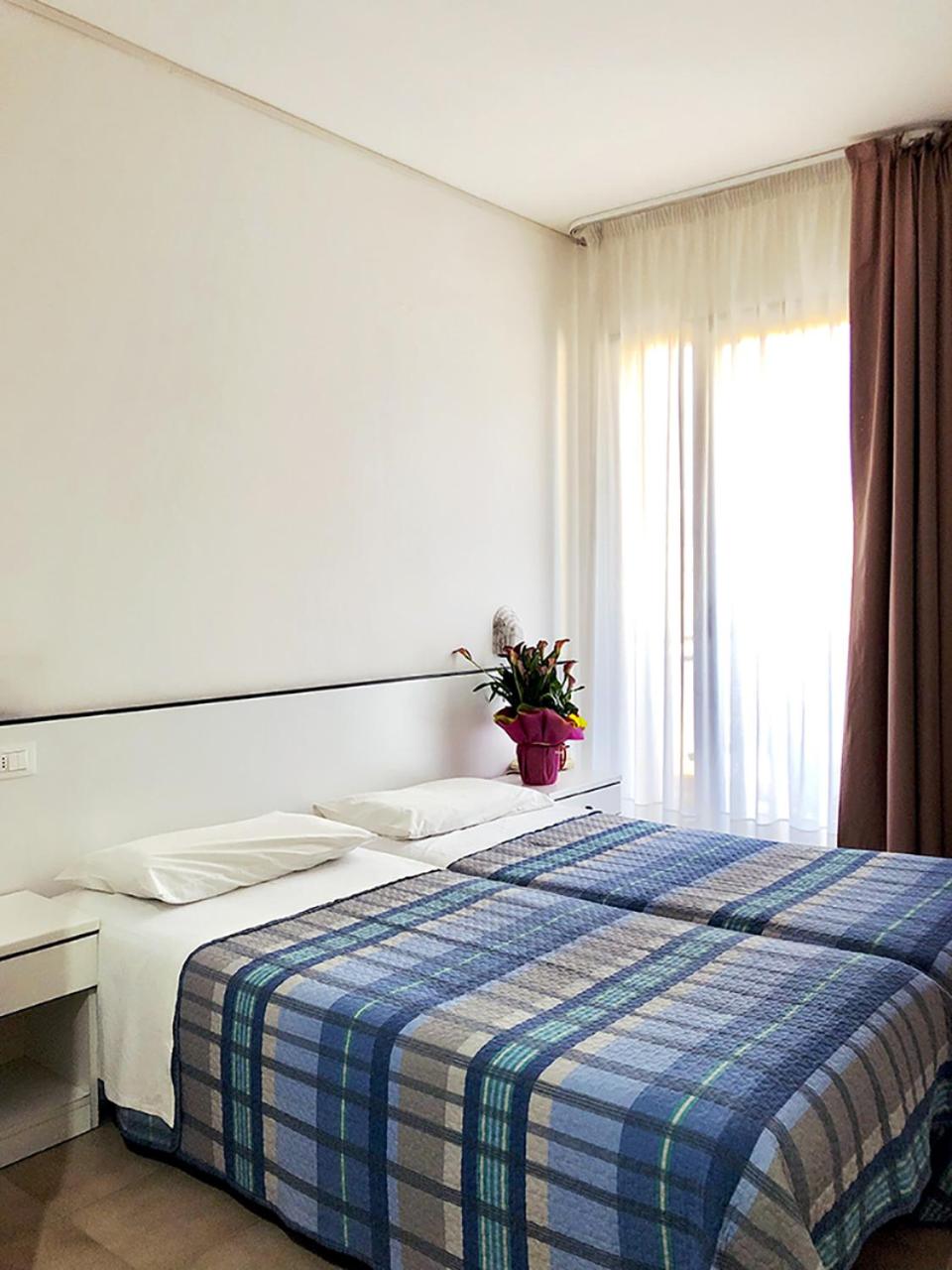Standard Double or Twin Room photo 1