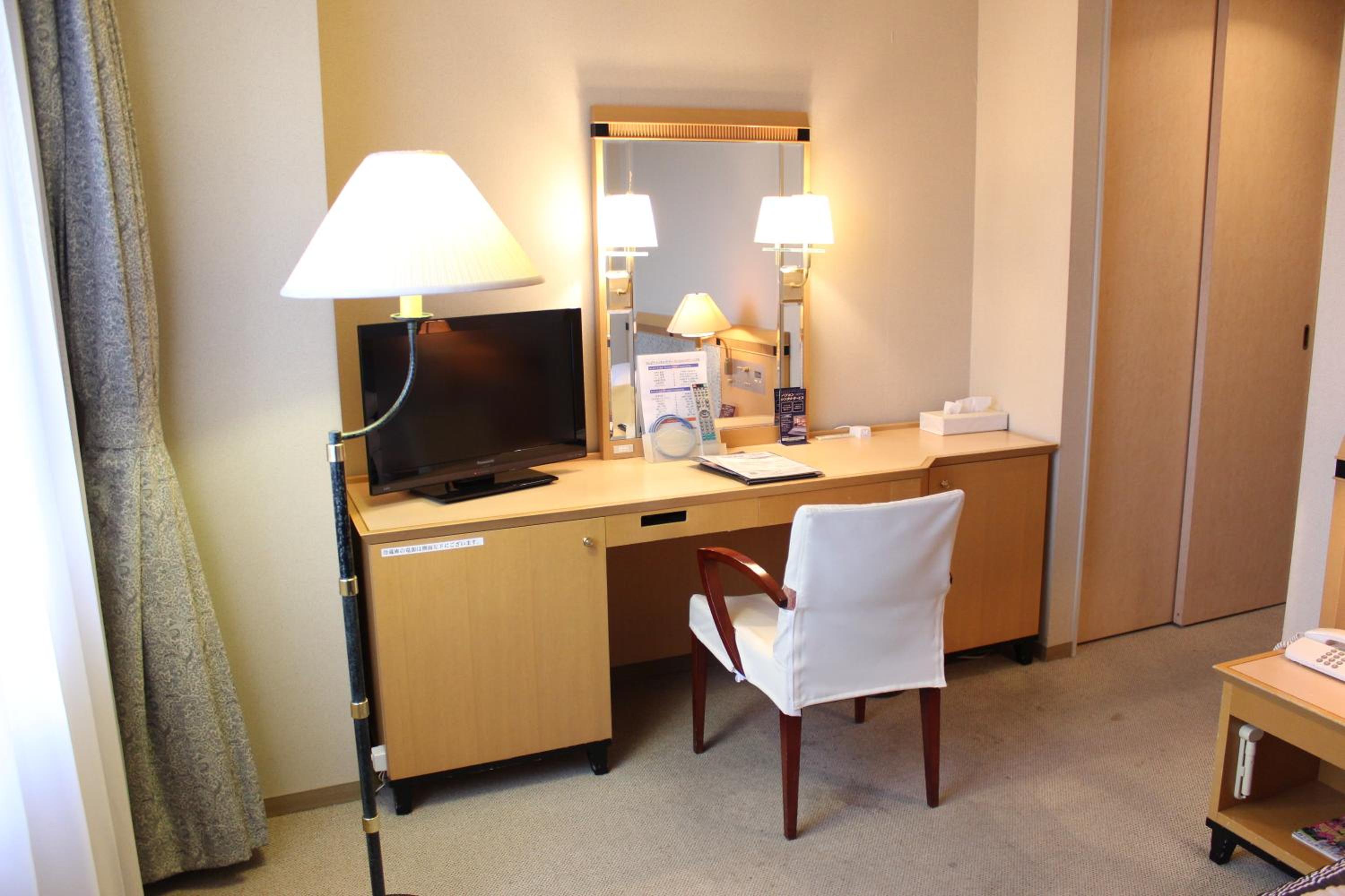 Single Room - Non-Smoking photo 3