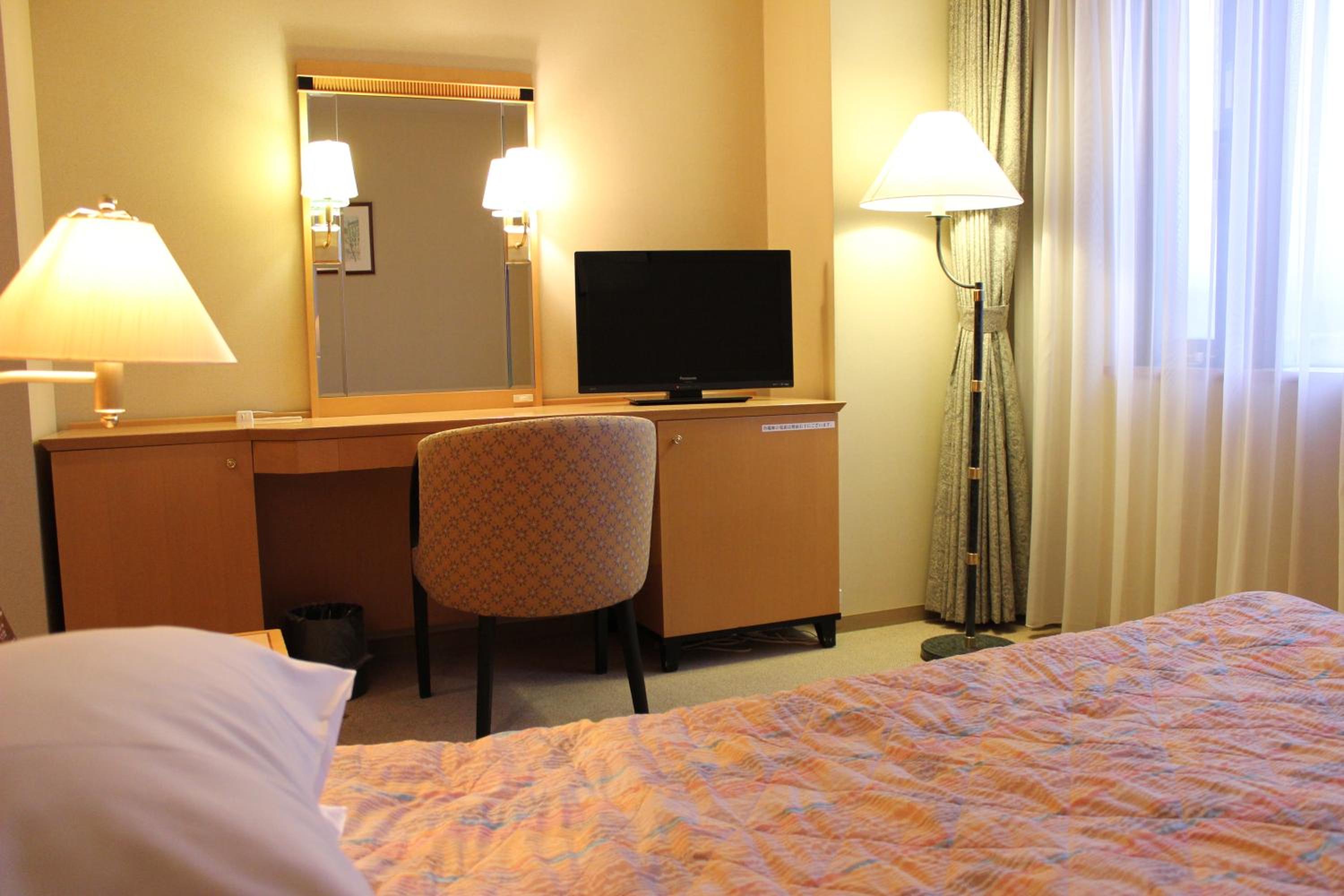 Single Room - Smoking photo 3