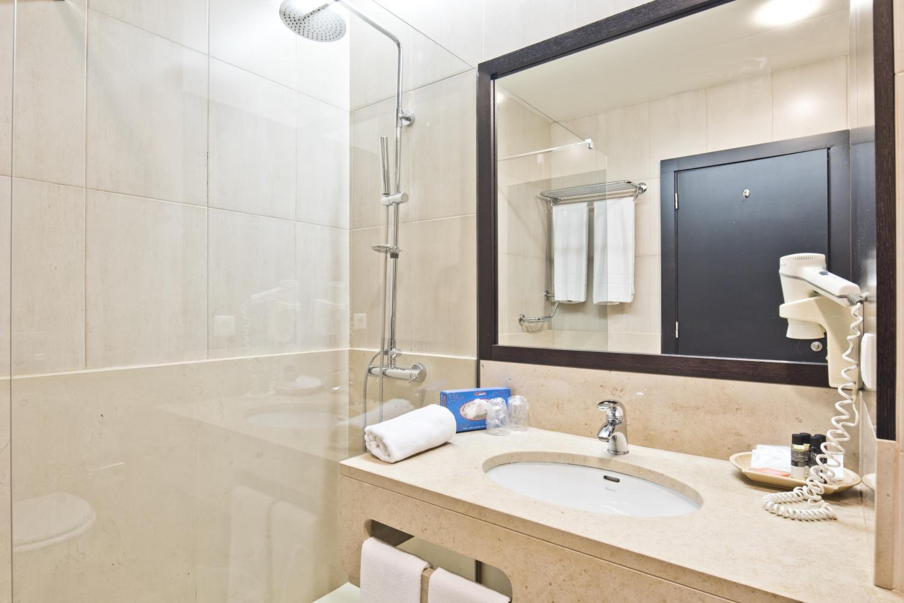 Superior Double Room - Photo 2