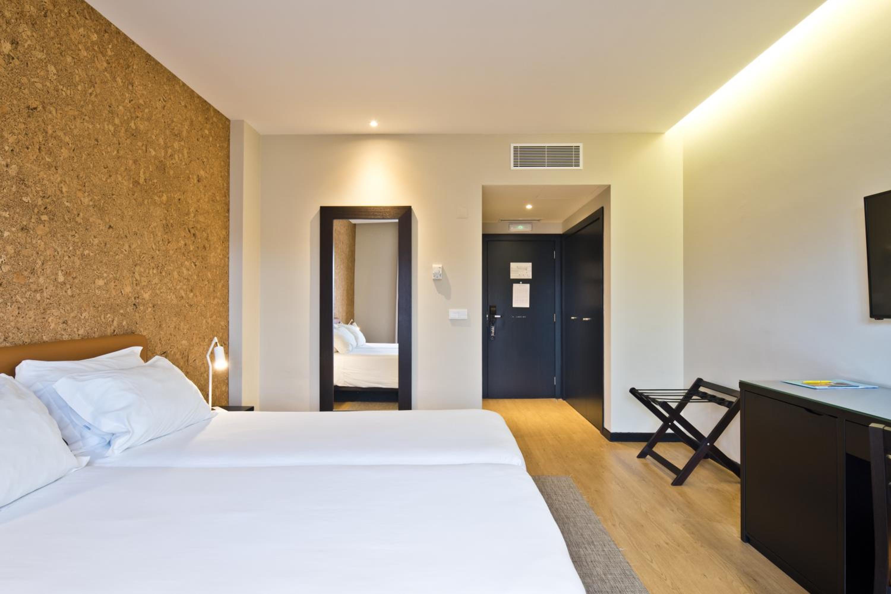 Superior Double Room - Photo 3