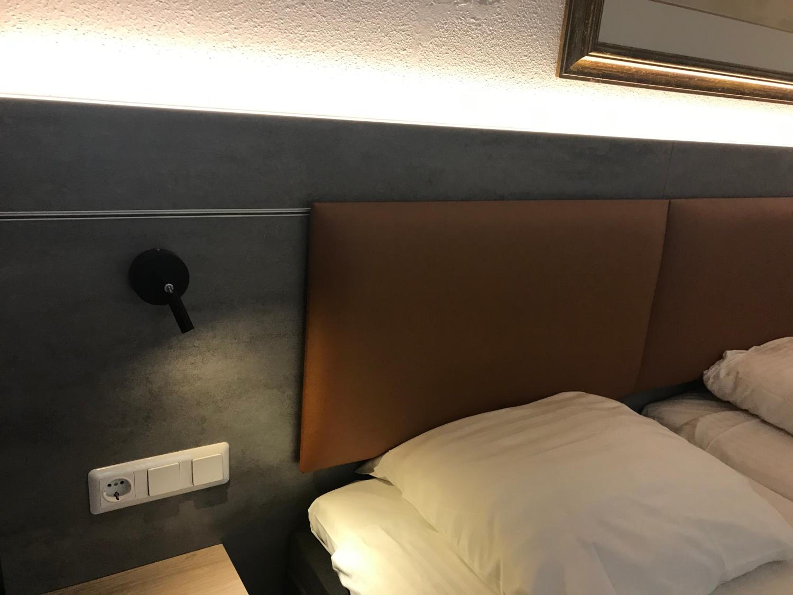 Standard Double Room - Photo 3
