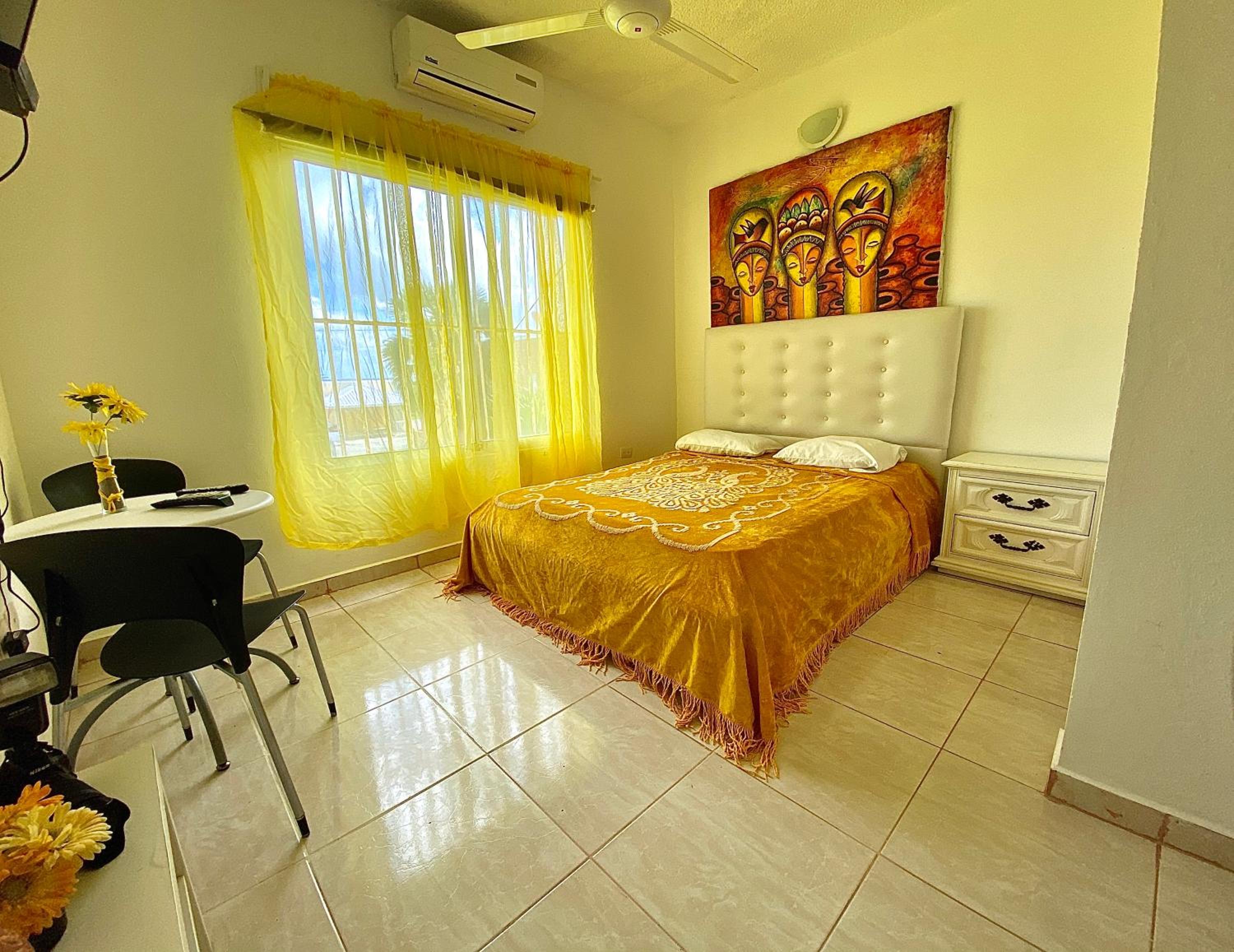 Double Room With Private Bathroom photo 2