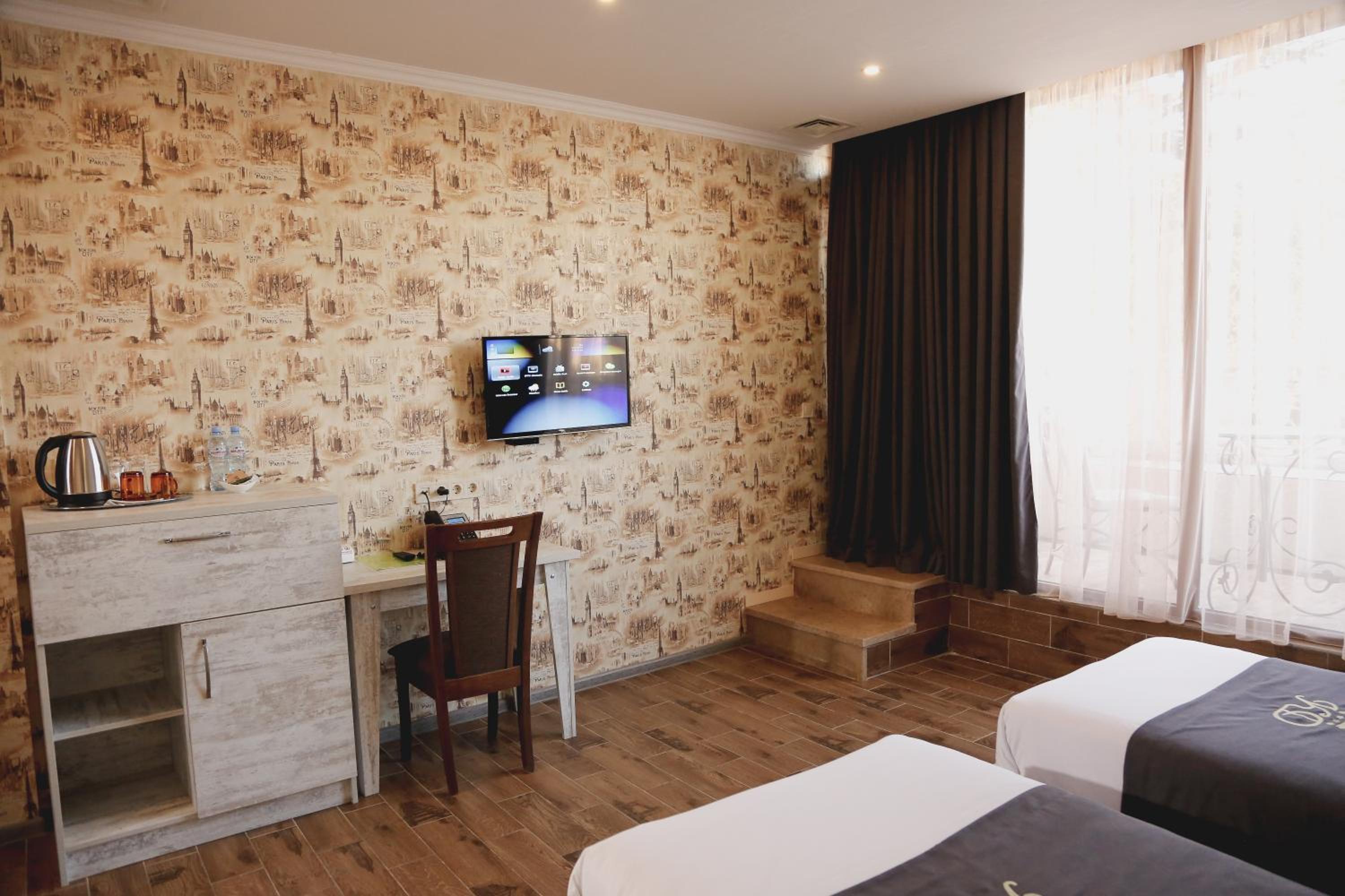Deluxe Twin Room photo 3